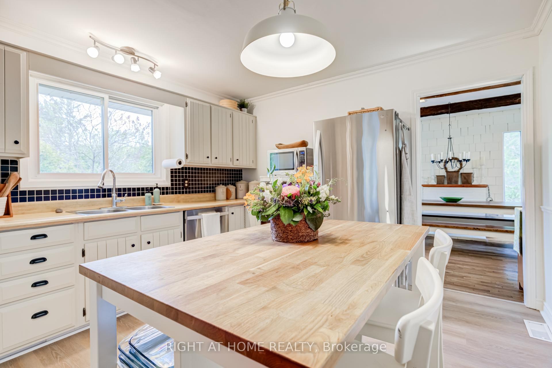 Photo 8 of 15 Wattie Road, Springwater, Midhurst — HOMEH