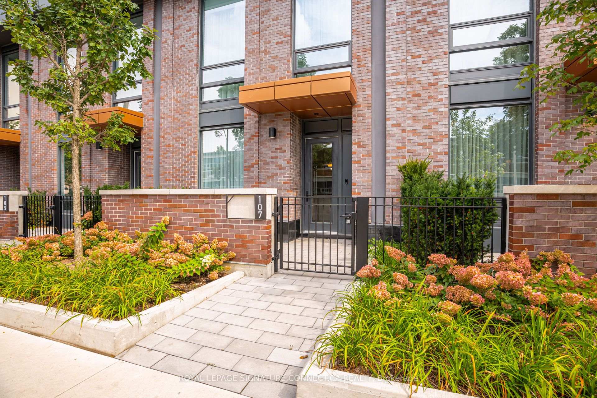 Photo 2 of Unit 107, 115 Denison Avenue, Toronto, Kensington-Chinatown — HOMEH