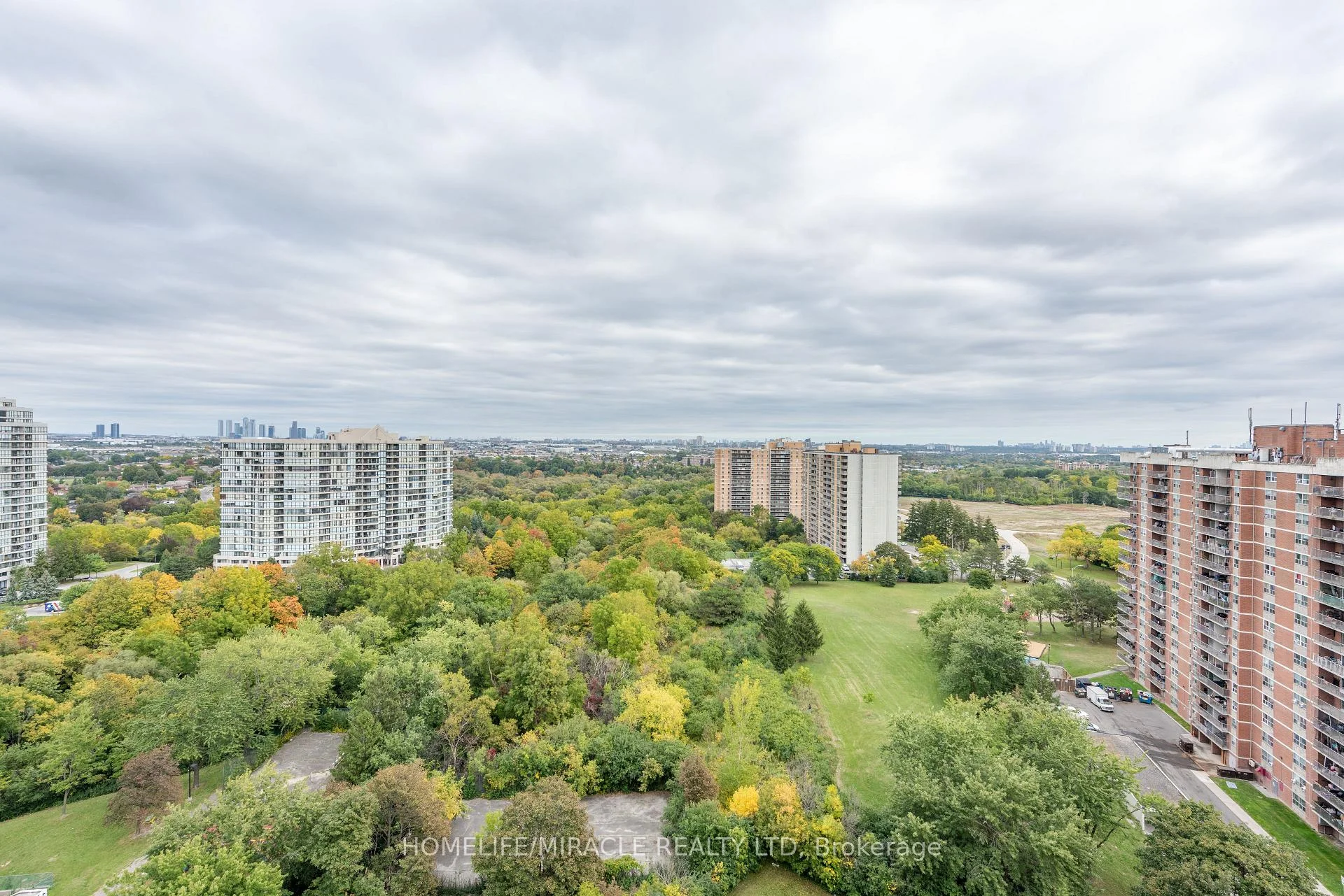 Photo 19 of Unit 1910, 2645 Kipling Avenue, Etobicoke, Mount Olive-Silverstone-Jamestown — HOMEH