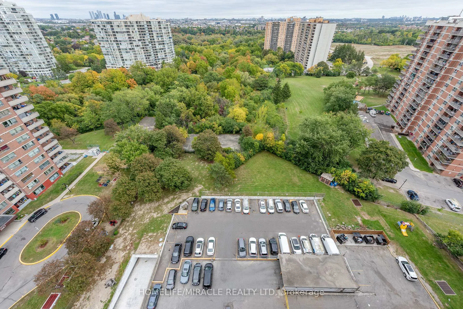 Photo 21 of Unit 1910, 2645 Kipling Avenue, Etobicoke, Mount Olive-Silverstone-Jamestown — HOMEH