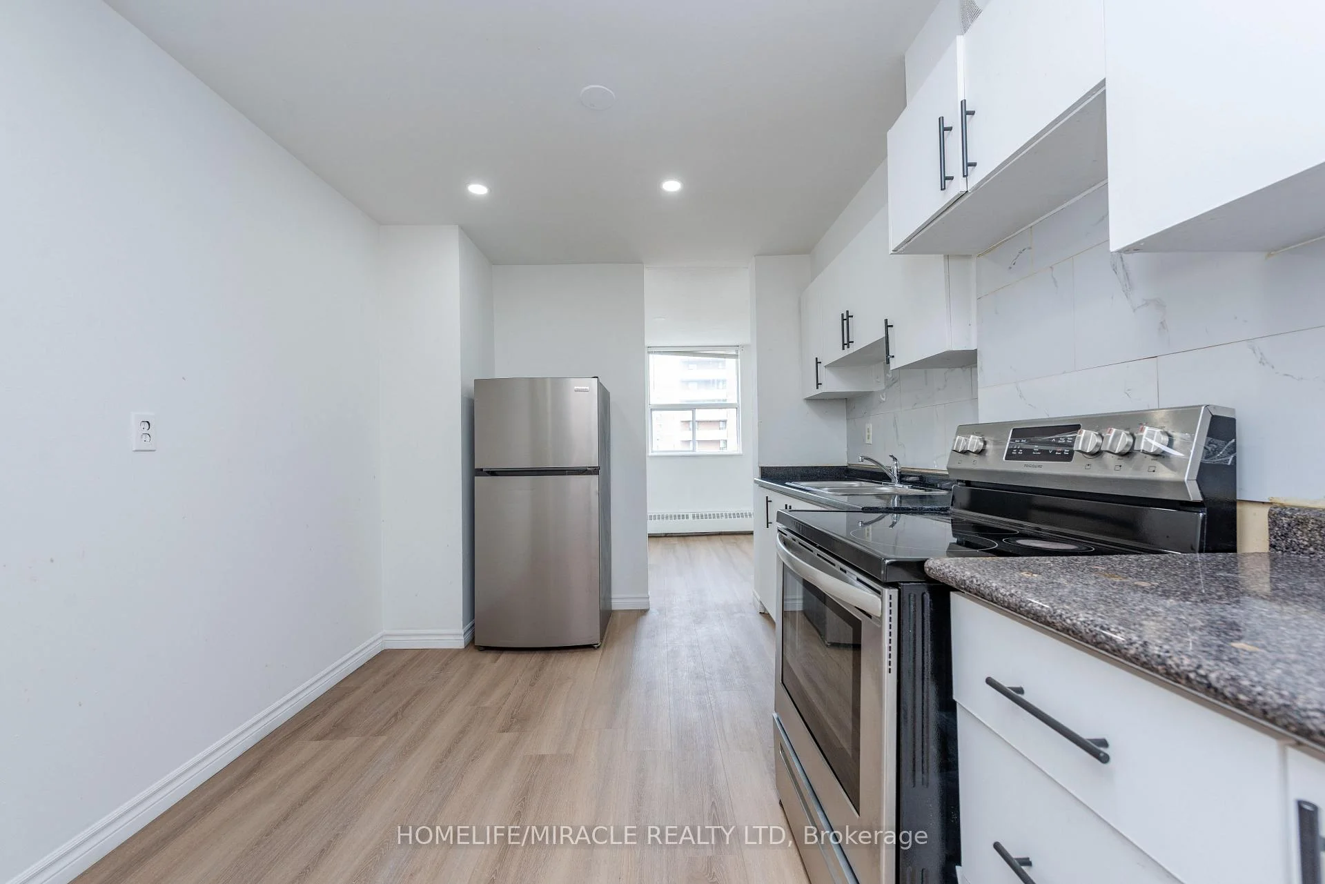 Photo 30 of Unit 1910, 2645 Kipling Avenue, Etobicoke, Mount Olive-Silverstone-Jamestown — HOMEH