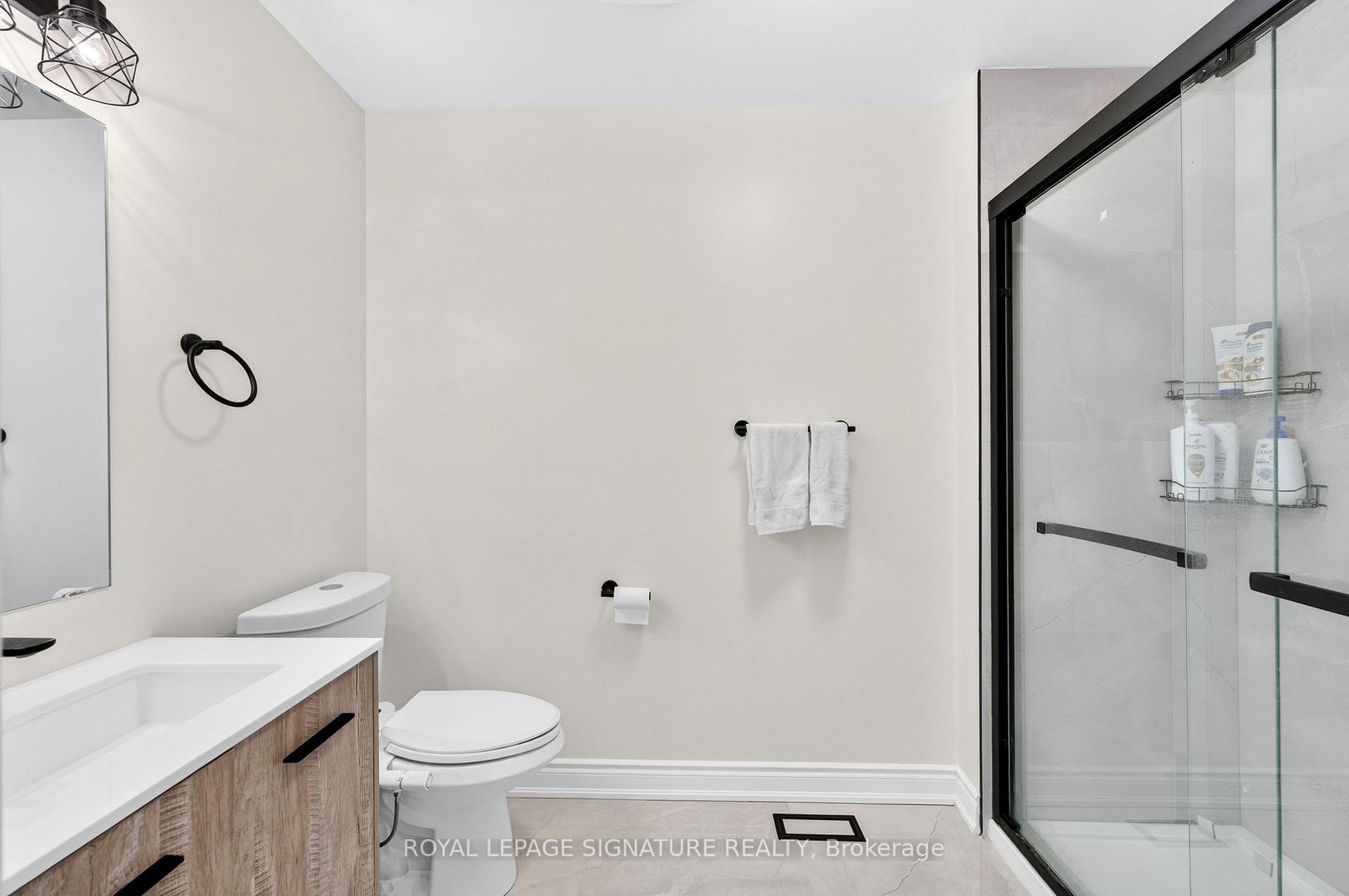 Photo 34 of 70 Florette Place, Brampton, Fletcher's Meadow — HOMEH