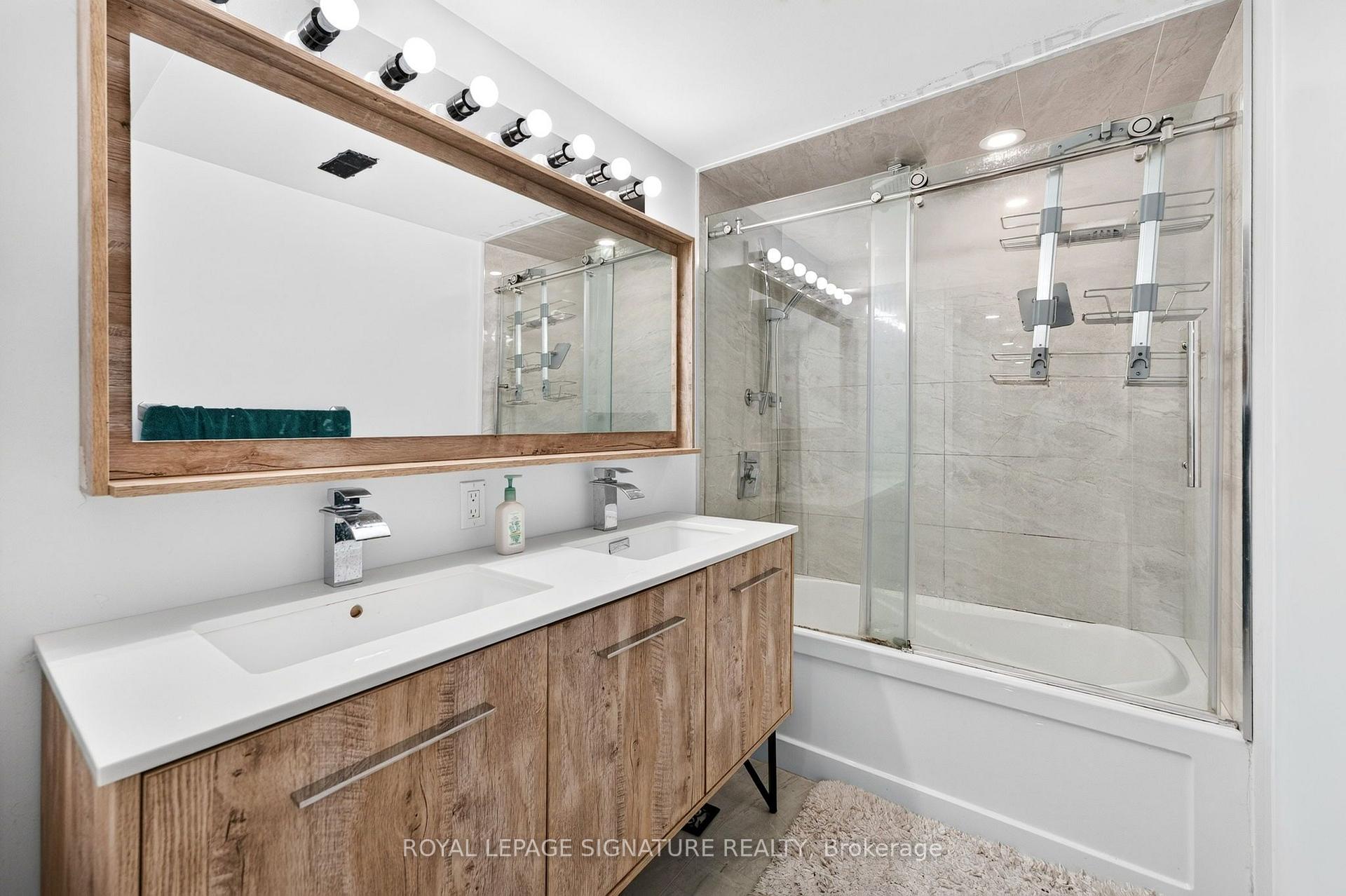 Photo 45 of 70 Florette Place, Brampton, Fletcher's Meadow — HOMEH