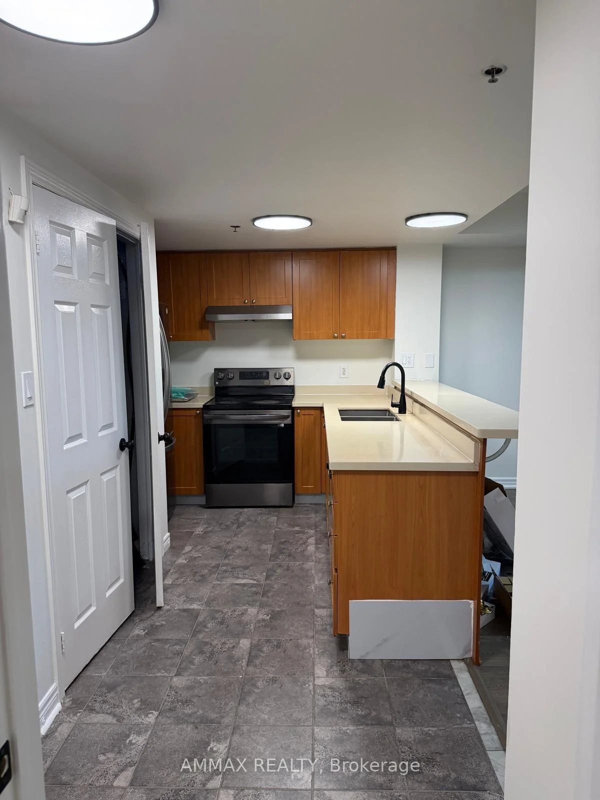 Photo 19 of Unit 113, 7428 Markham Road, Markham, Middlefield — HOMEH