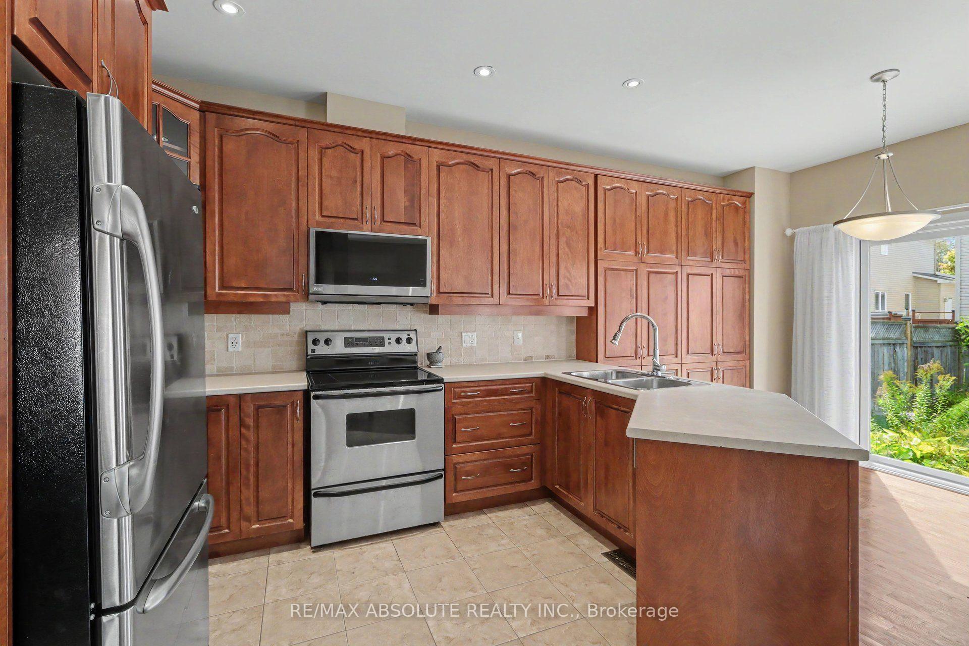 Photo 9 of 113 Sirocco Crescent, Ottawa, Stittsville (North) — HOMEH