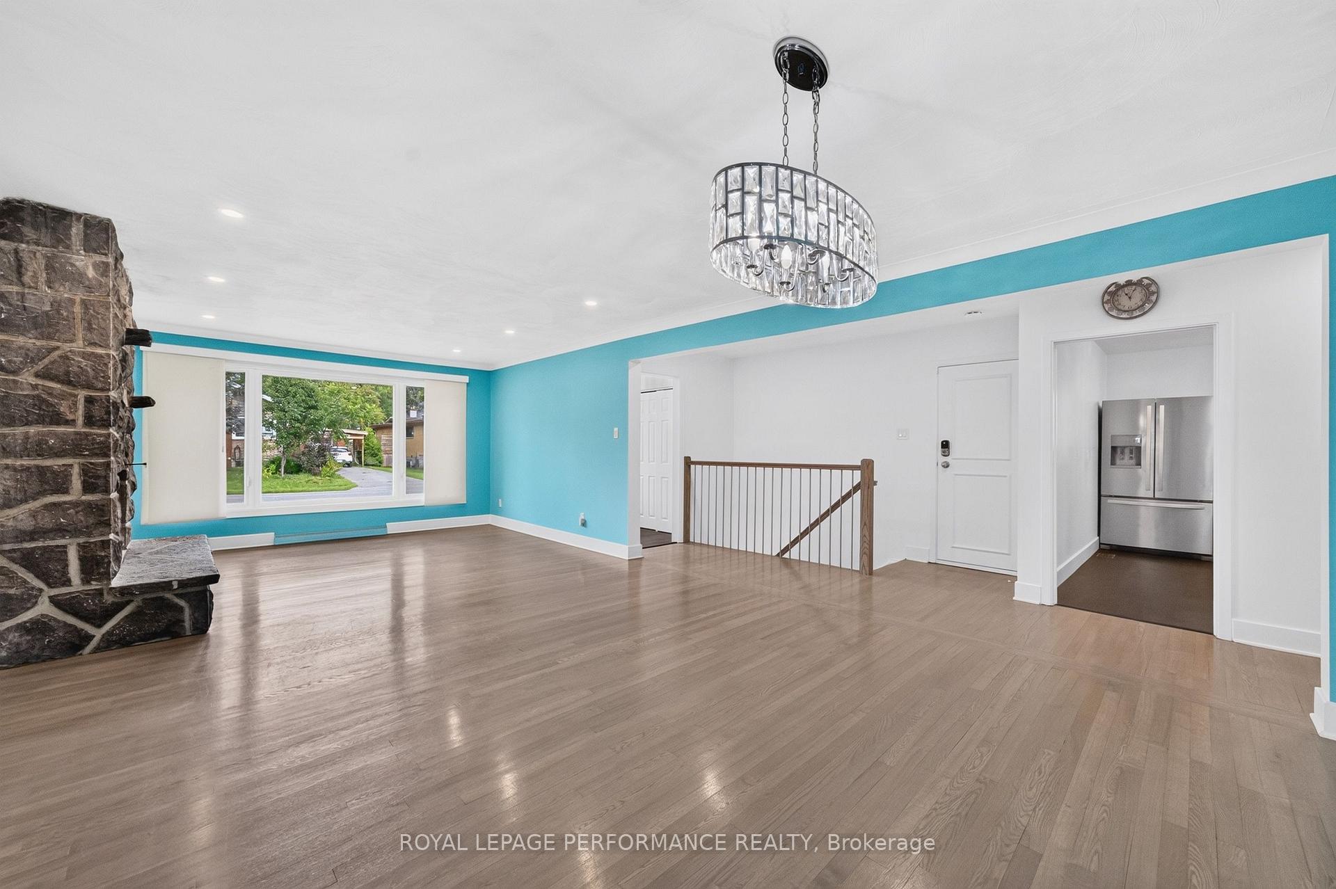 Photo 7 of 244 Richardson Avenue, Ottawa, Woodroffe — HOMEH