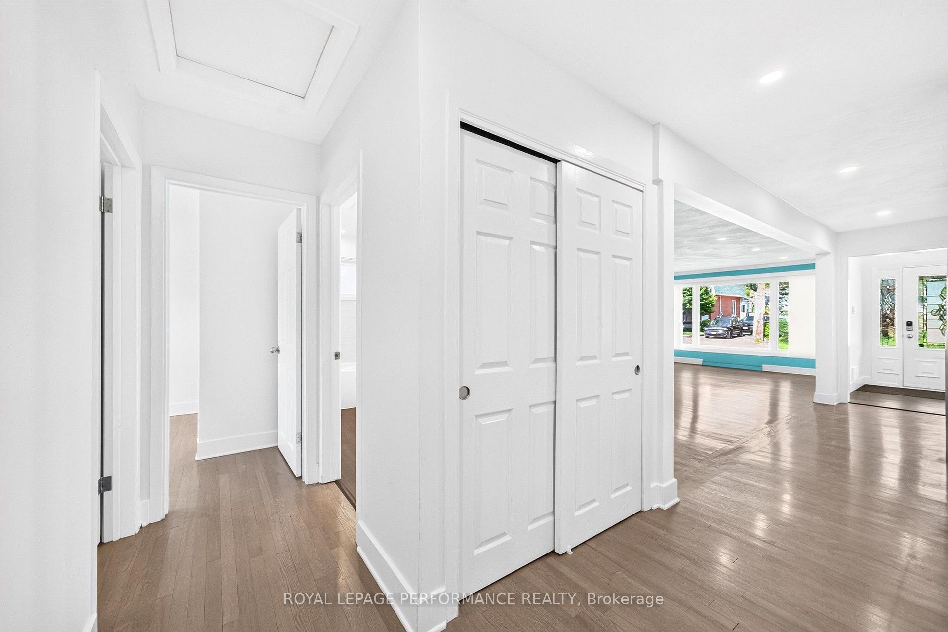 Photo 12 of 244 Richardson Avenue, Ottawa, Woodroffe — HOMEH