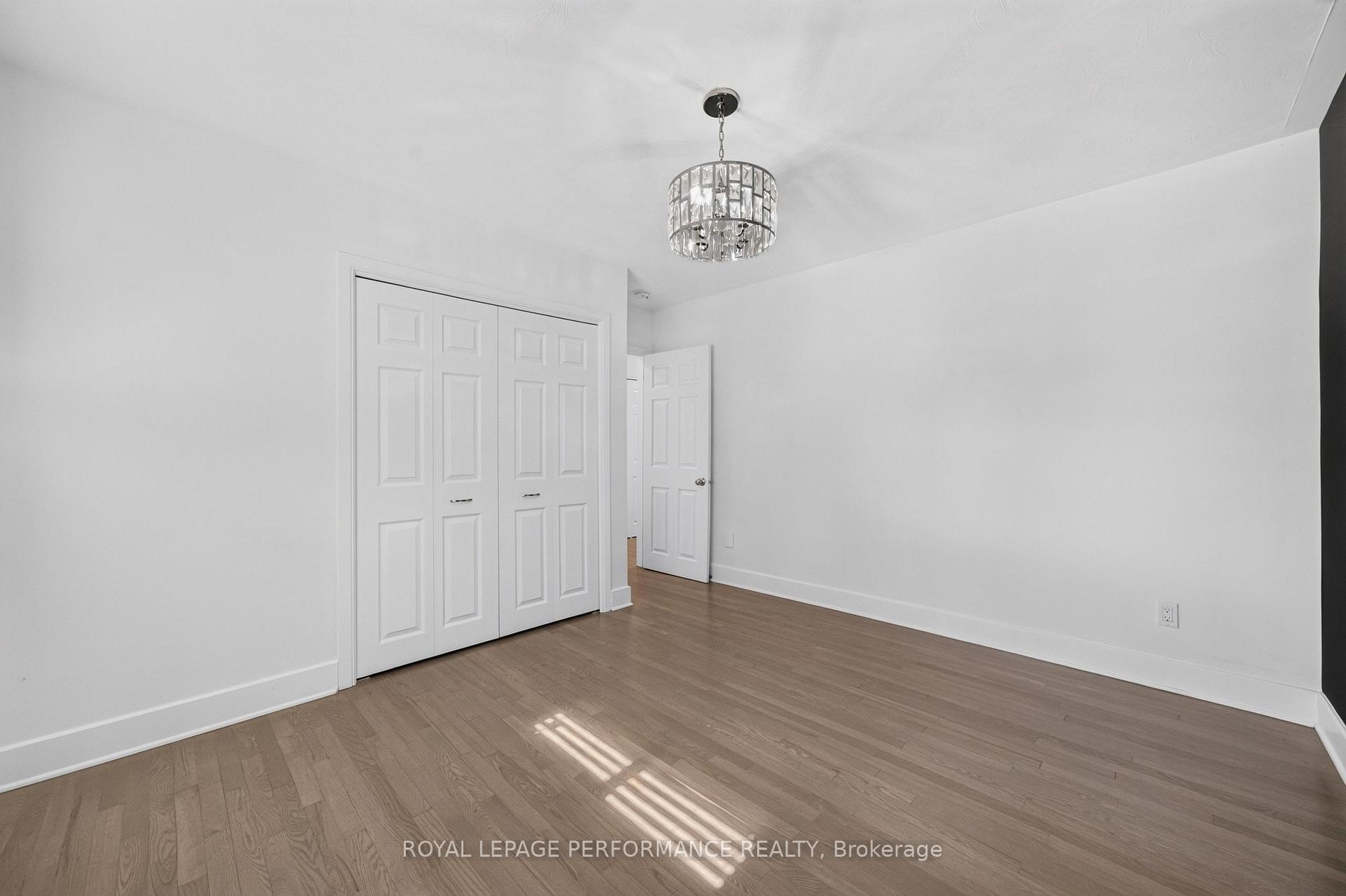 Photo 14 of 244 Richardson Avenue, Ottawa, Woodroffe — HOMEH