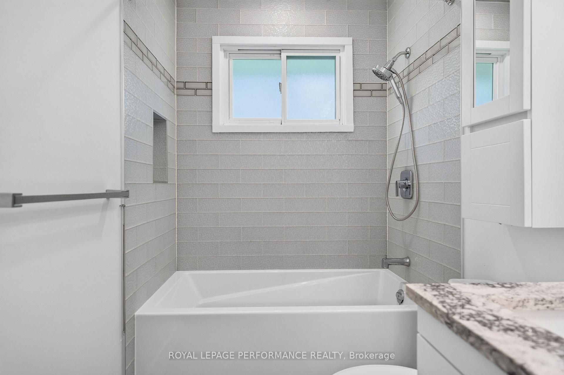 Photo 17 of 244 Richardson Avenue, Ottawa, Woodroffe — HOMEH