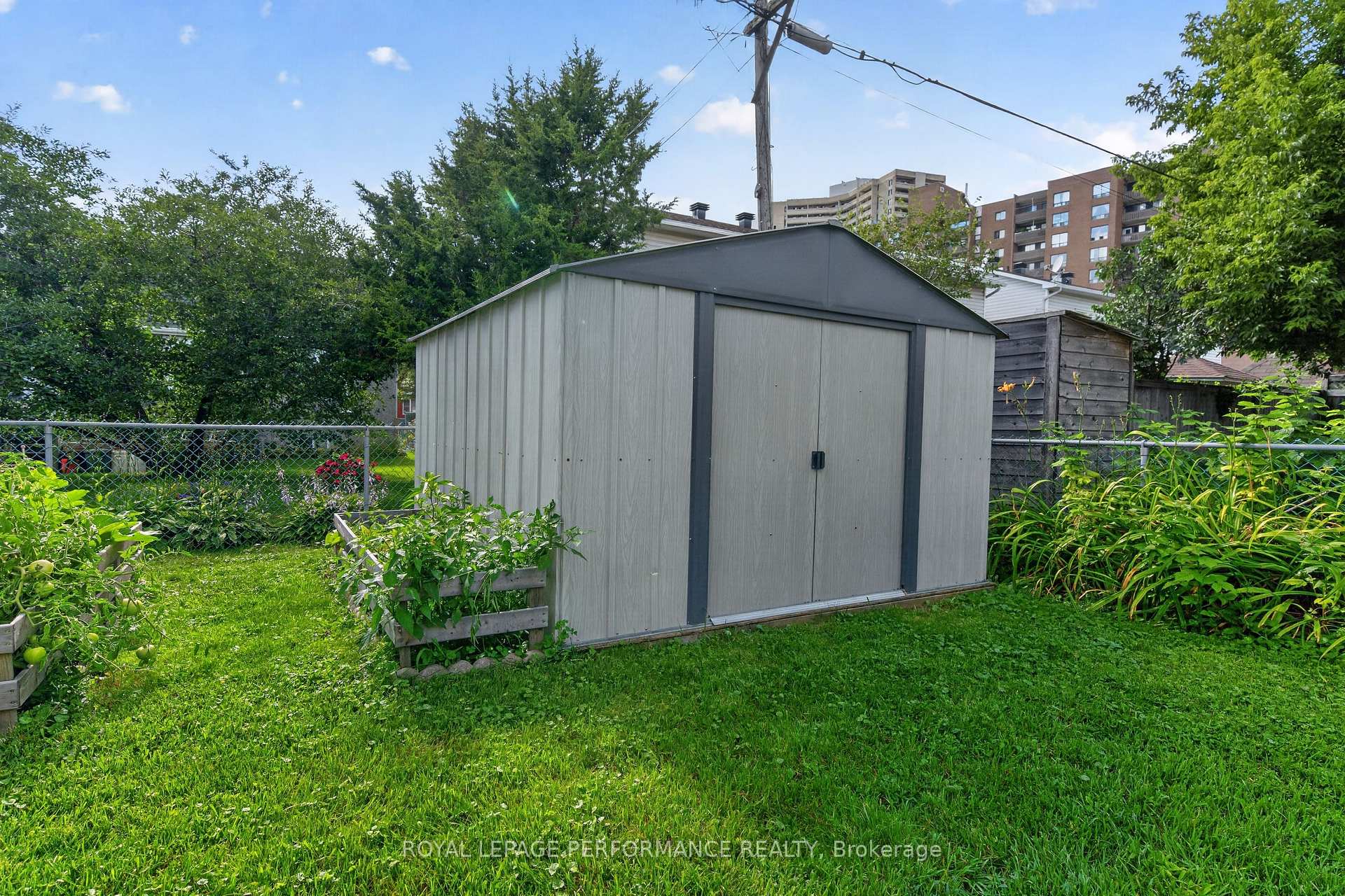 Photo 36 of 244 Richardson Avenue, Ottawa, Woodroffe — HOMEH