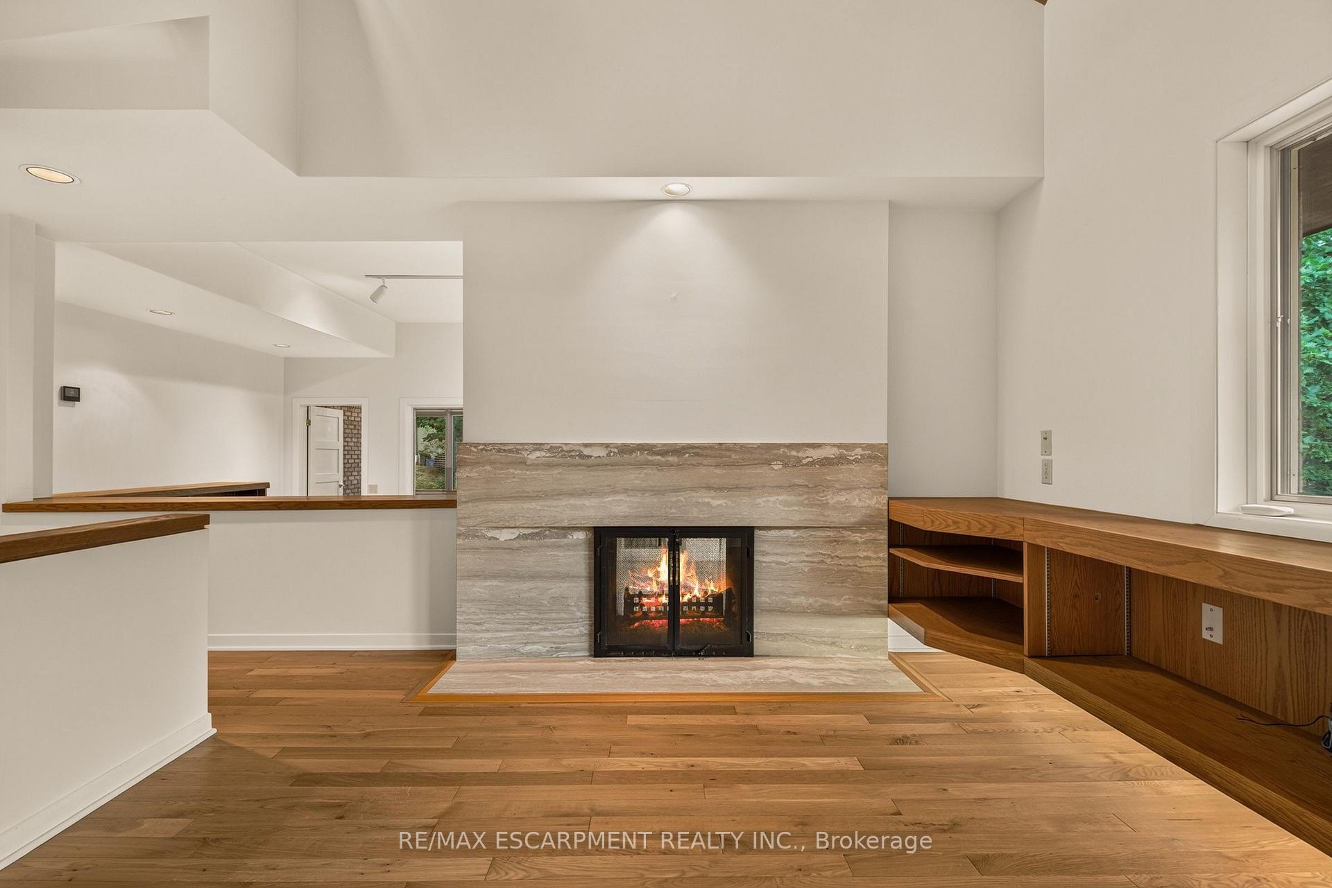 Photo 14 of 539 Ontario Street, Hamilton, Ancaster — HOMEH