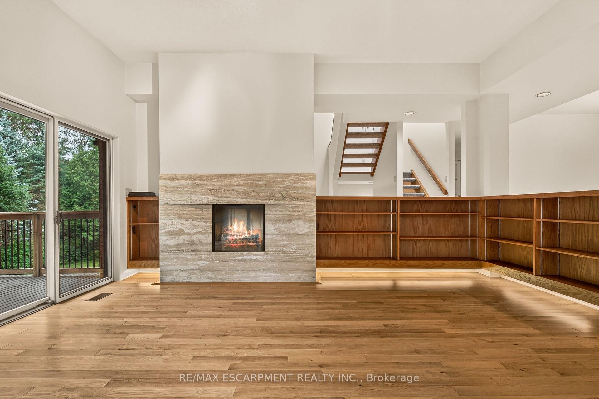 Photo 18 of 539 Ontario Street, Hamilton, Ancaster — HOMEH