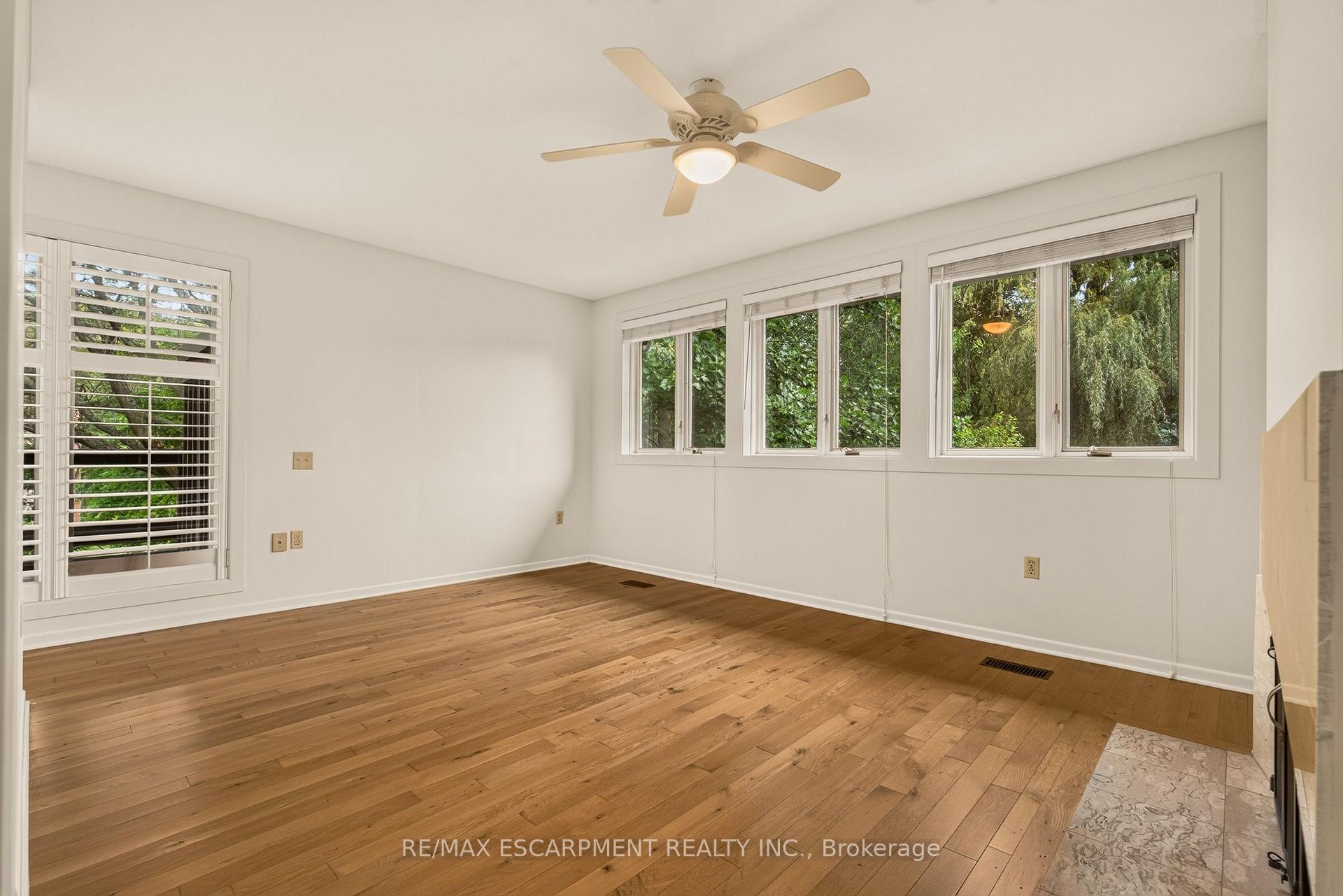 Photo 25 of 539 Ontario Street, Hamilton, Ancaster — HOMEH
