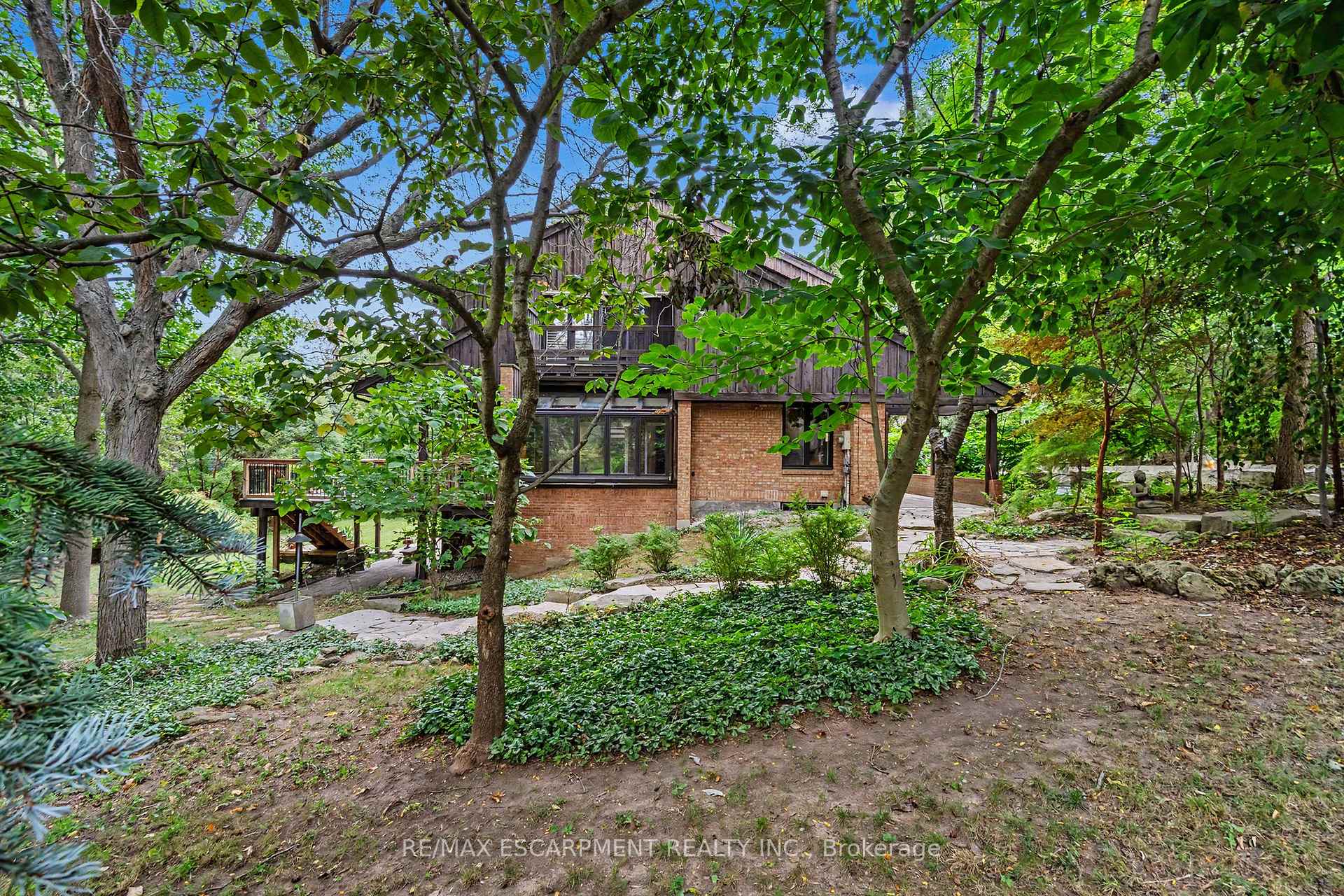 Photo 39 of 539 Ontario Street, Hamilton, Ancaster — HOMEH