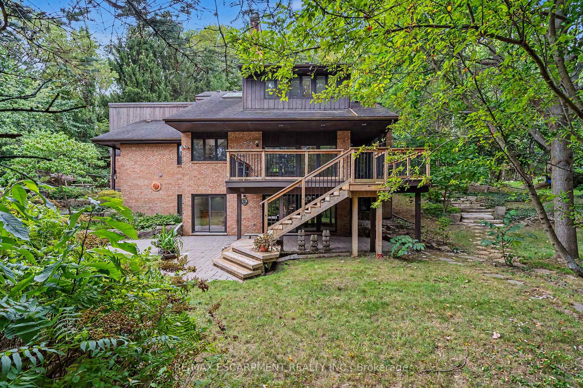 Photo 41 of 539 Ontario Street, Hamilton, Ancaster — HOMEH