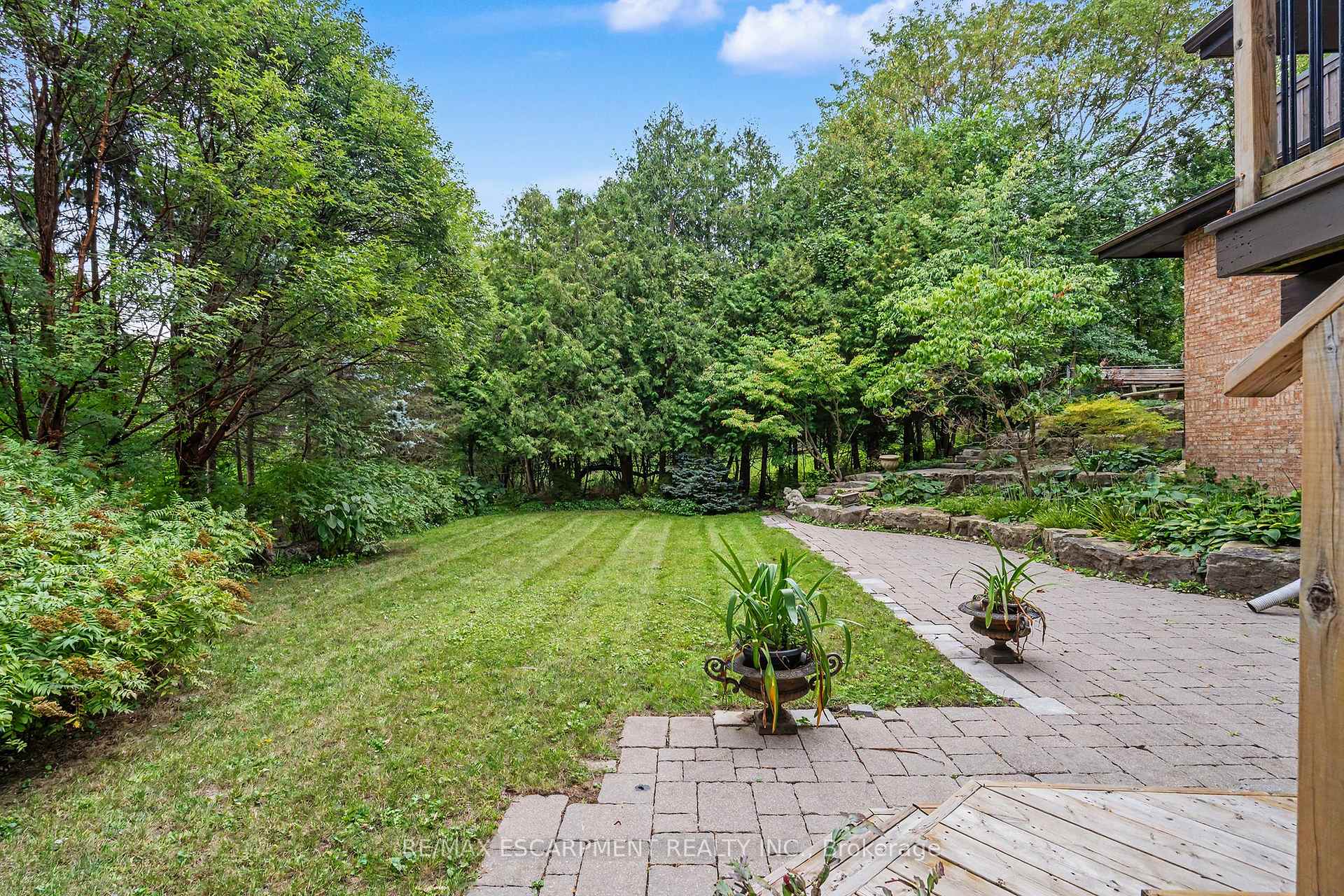 Photo 42 of 539 Ontario Street, Hamilton, Ancaster — HOMEH