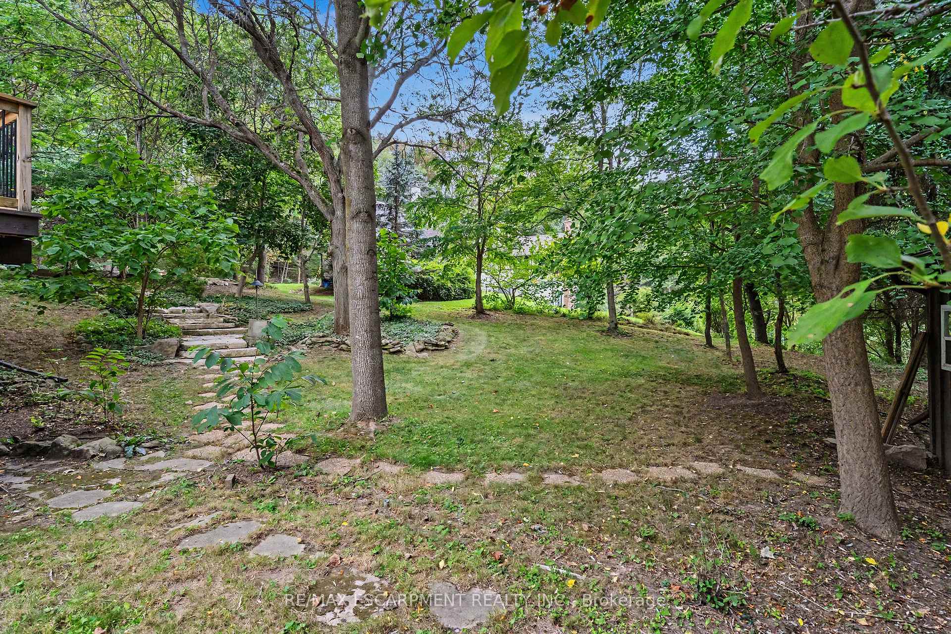 Photo 44 of 539 Ontario Street, Hamilton, Ancaster — HOMEH