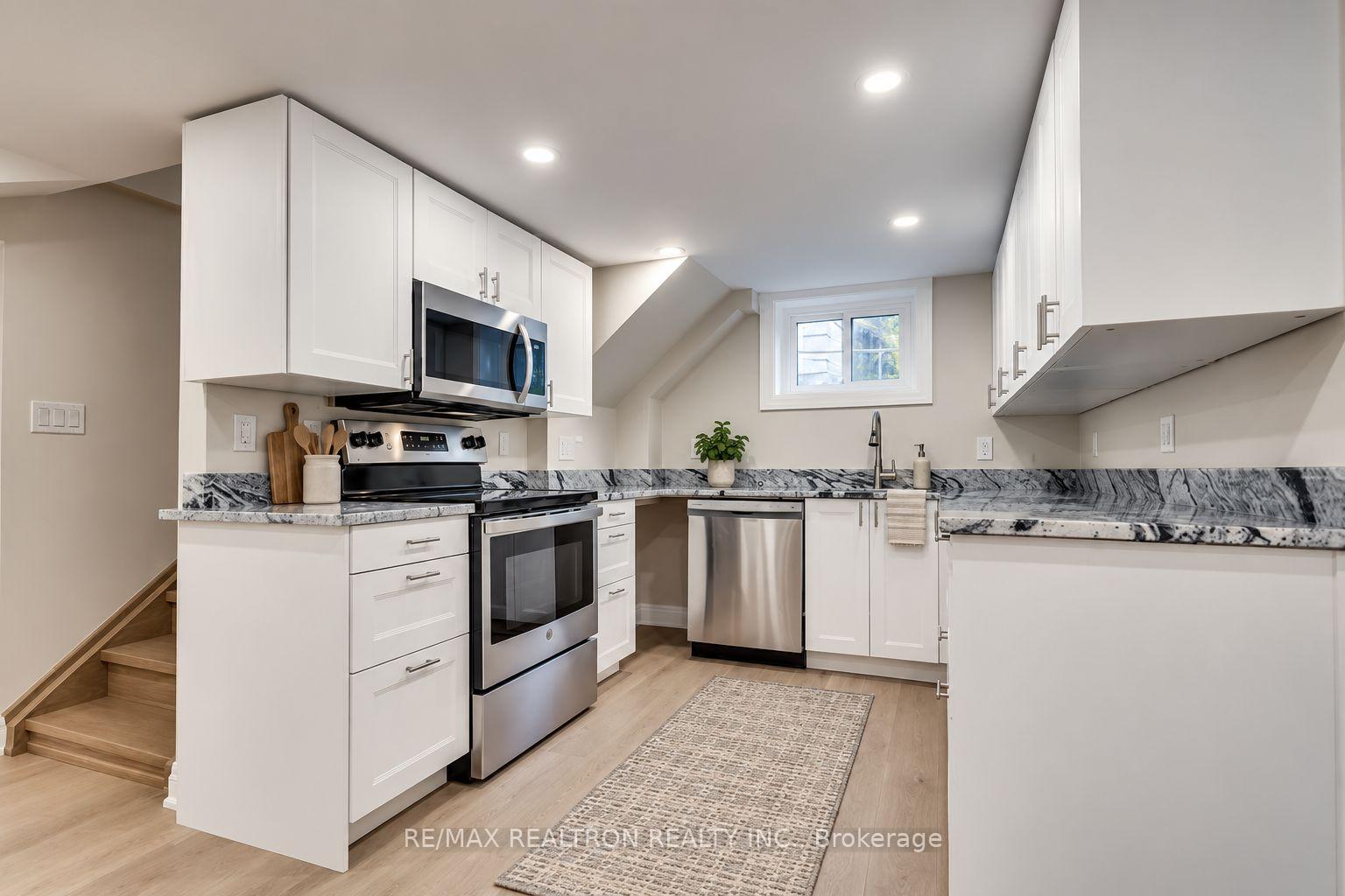 Photo 9 of Unit (Basement), 101 Arnold Crescent, Richmond Hill, Mill Pond — HOMEH