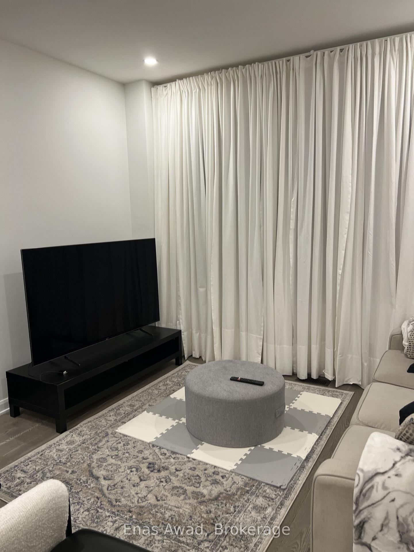 Photo 21 of 233 Skipper Drive, Ottawa, Mahogany Community — HOMEH