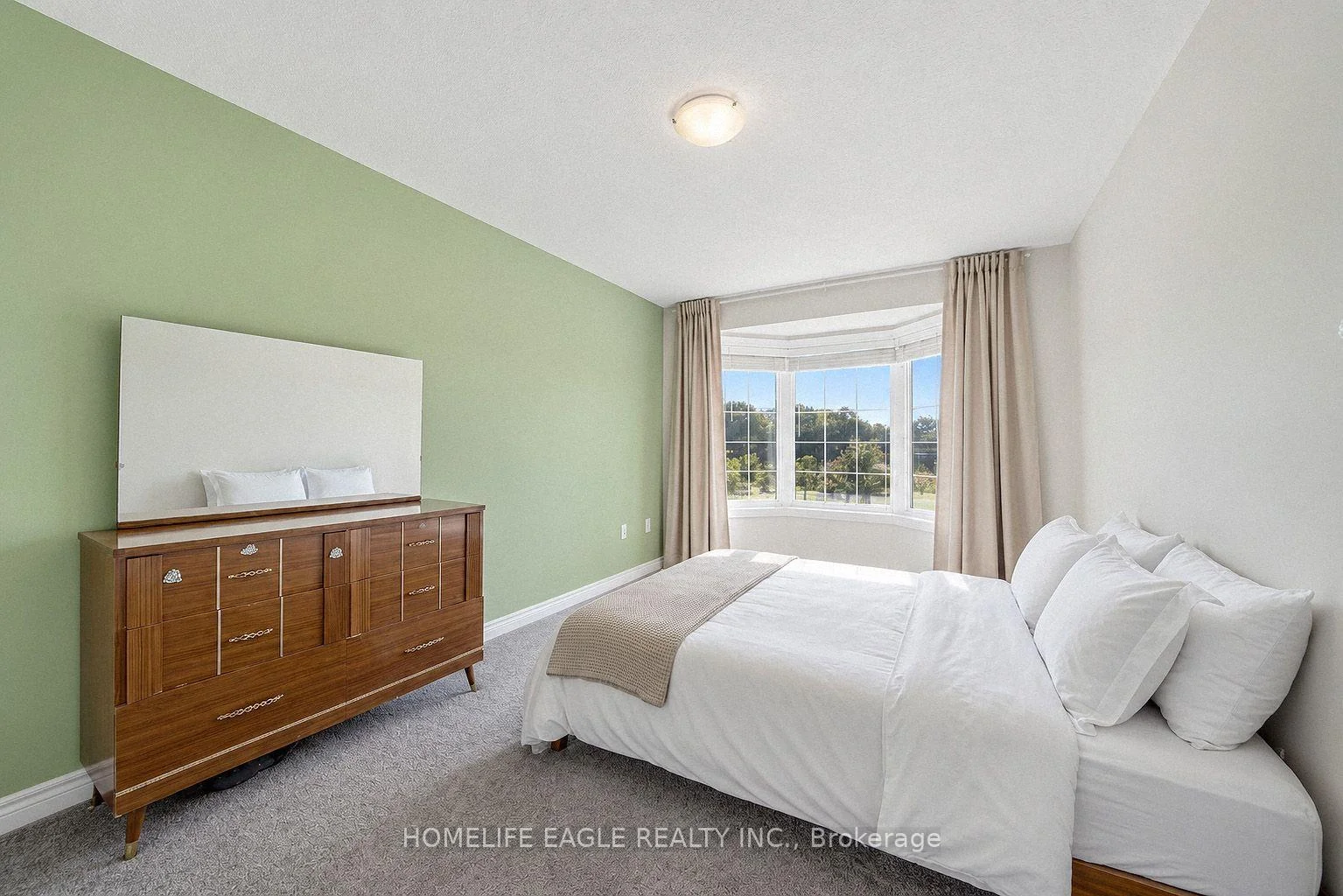 Photo 13 of 746 Yarfield Crescent, Newmarket, Glenway Estates — HOMEH