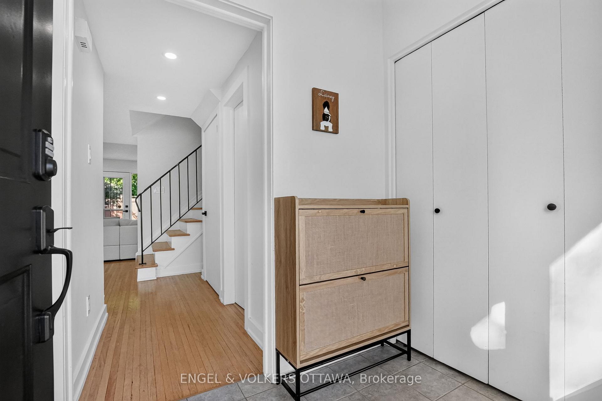 Photo 5 of 1304 Morrison Drive, Ottawa, Redwood Park — HOMEH