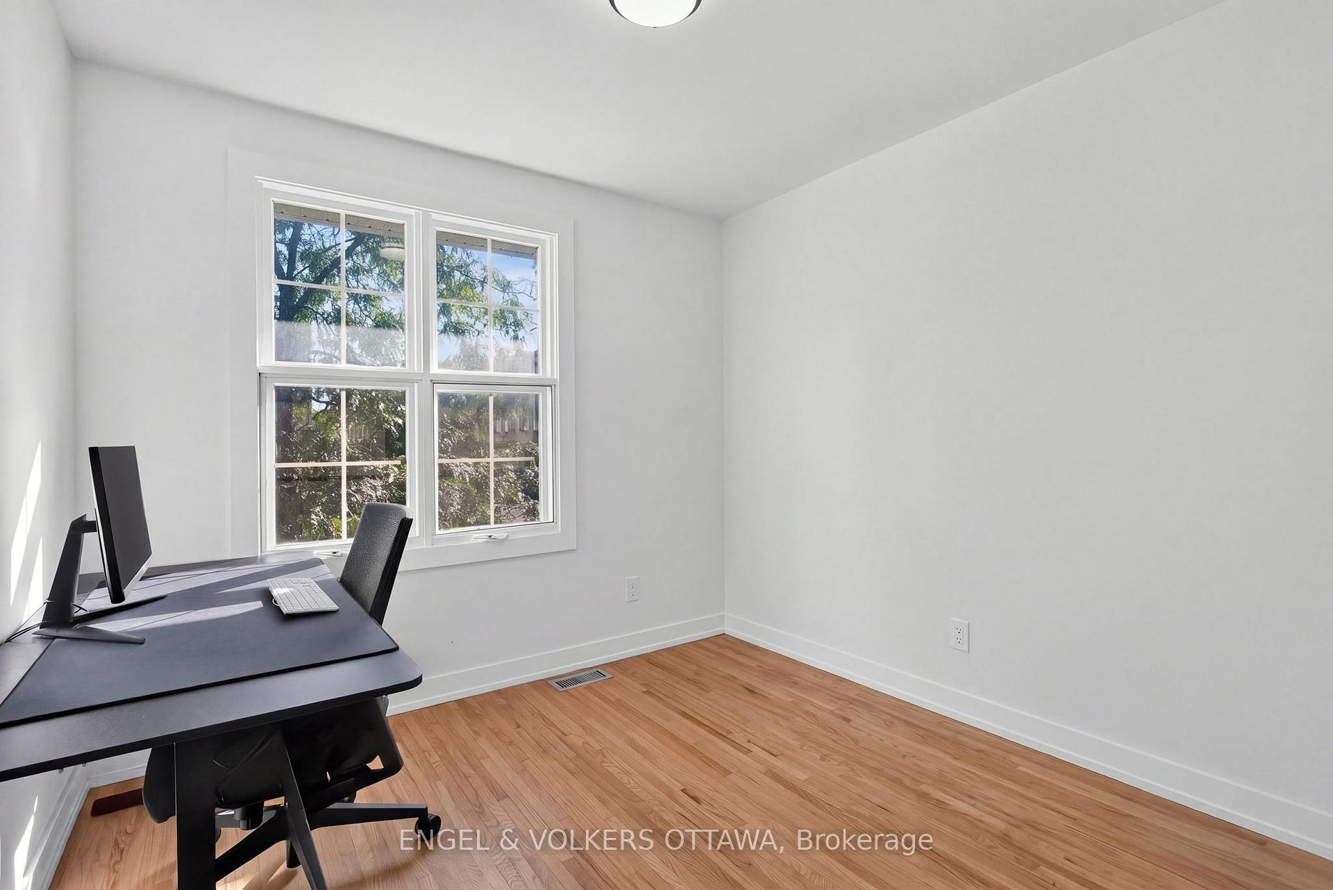 Photo 18 of 1304 Morrison Drive, Ottawa, Redwood Park — HOMEH