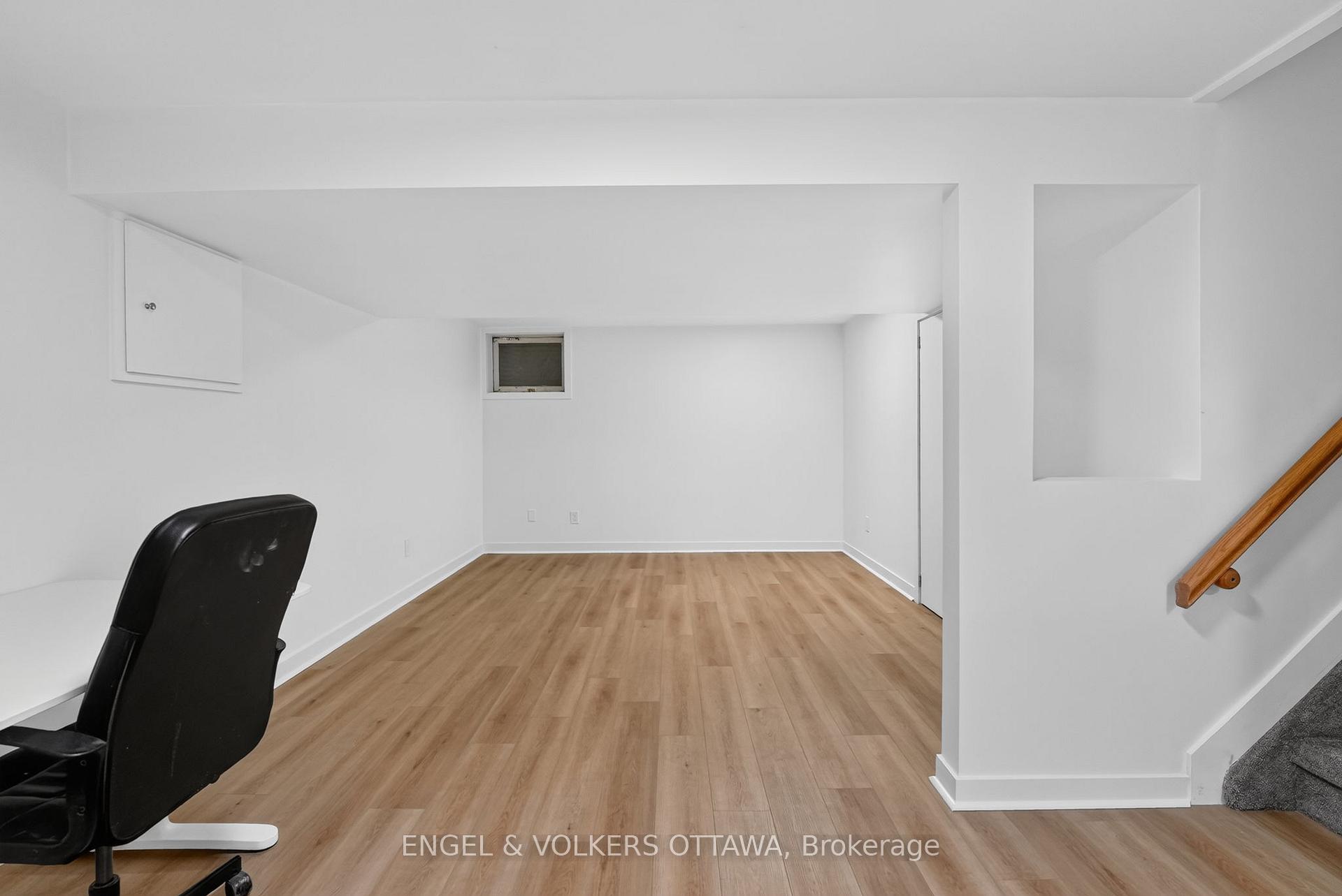 Photo 22 of 1304 Morrison Drive, Ottawa, Redwood Park — HOMEH
