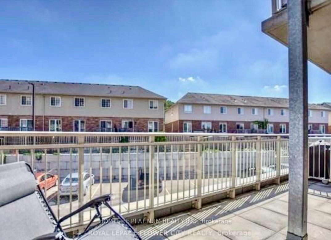 Photo 11 of Unit 206, 155 Water Street, Cambridge, Christopher-Champlain — HOMEH