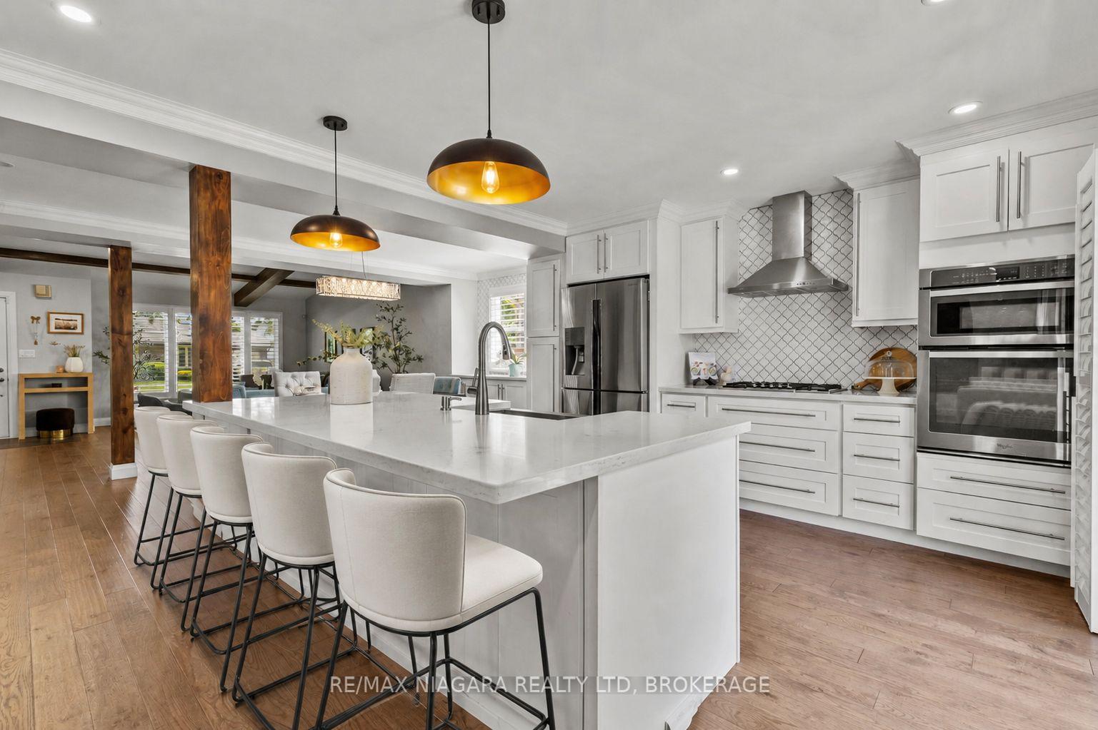 Photo 5 of 30 Orlando Drive, St. Catharines, Lakeport — HOMEH