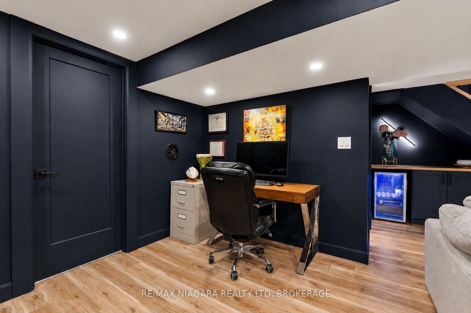 Photo 32 of 30 Orlando Drive, St. Catharines, Lakeport — HOMEH