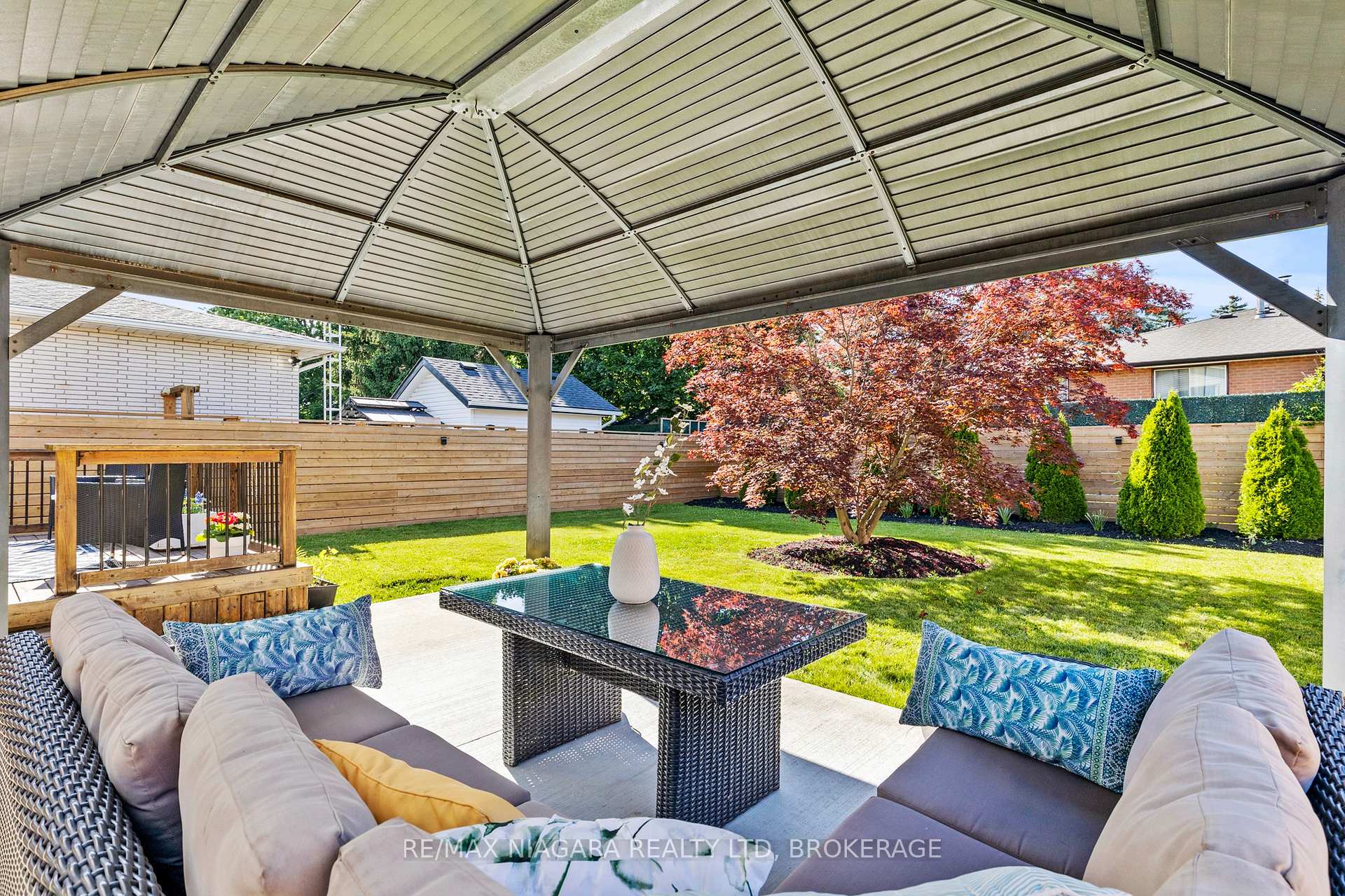 Photo 35 of 30 Orlando Drive, St. Catharines, Lakeport — HOMEH