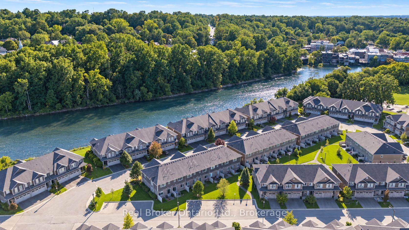 Photo 2 of Unit 11, 80 Willow Street, Brant, Paris — HOMEH