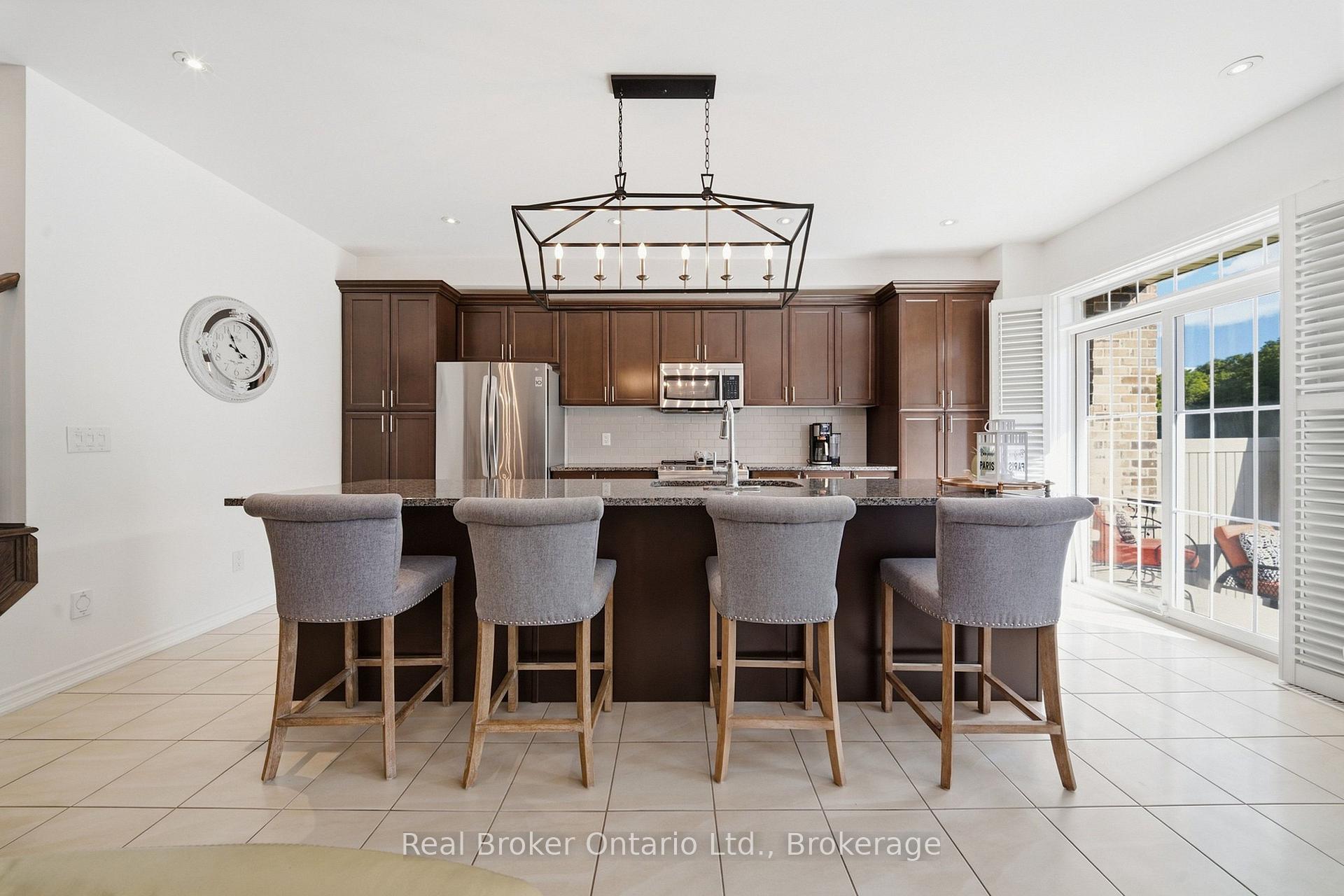 Photo 8 of Unit 11, 80 Willow Street, Brant, Paris — HOMEH