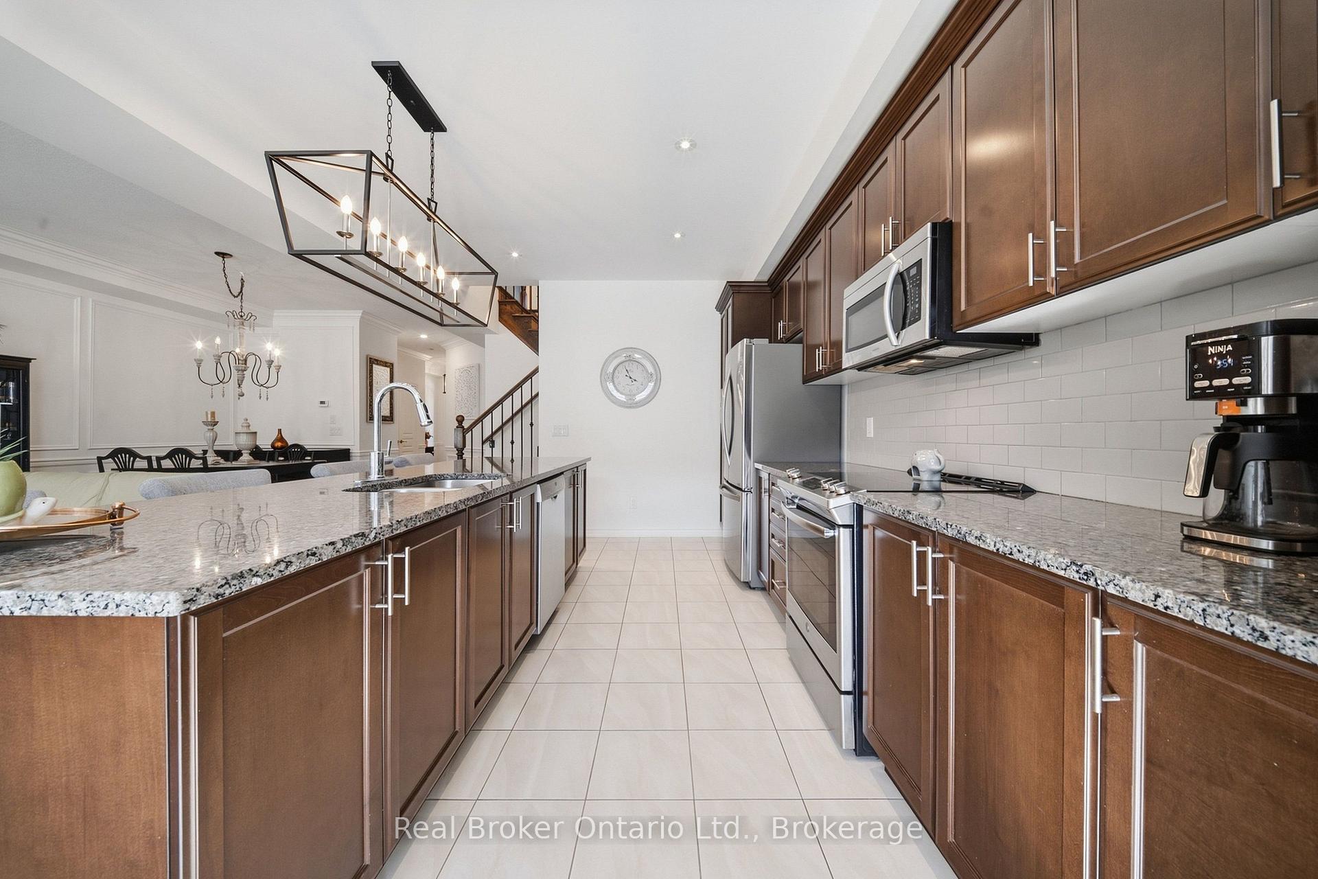 Photo 10 of Unit 11, 80 Willow Street, Brant, Paris — HOMEH