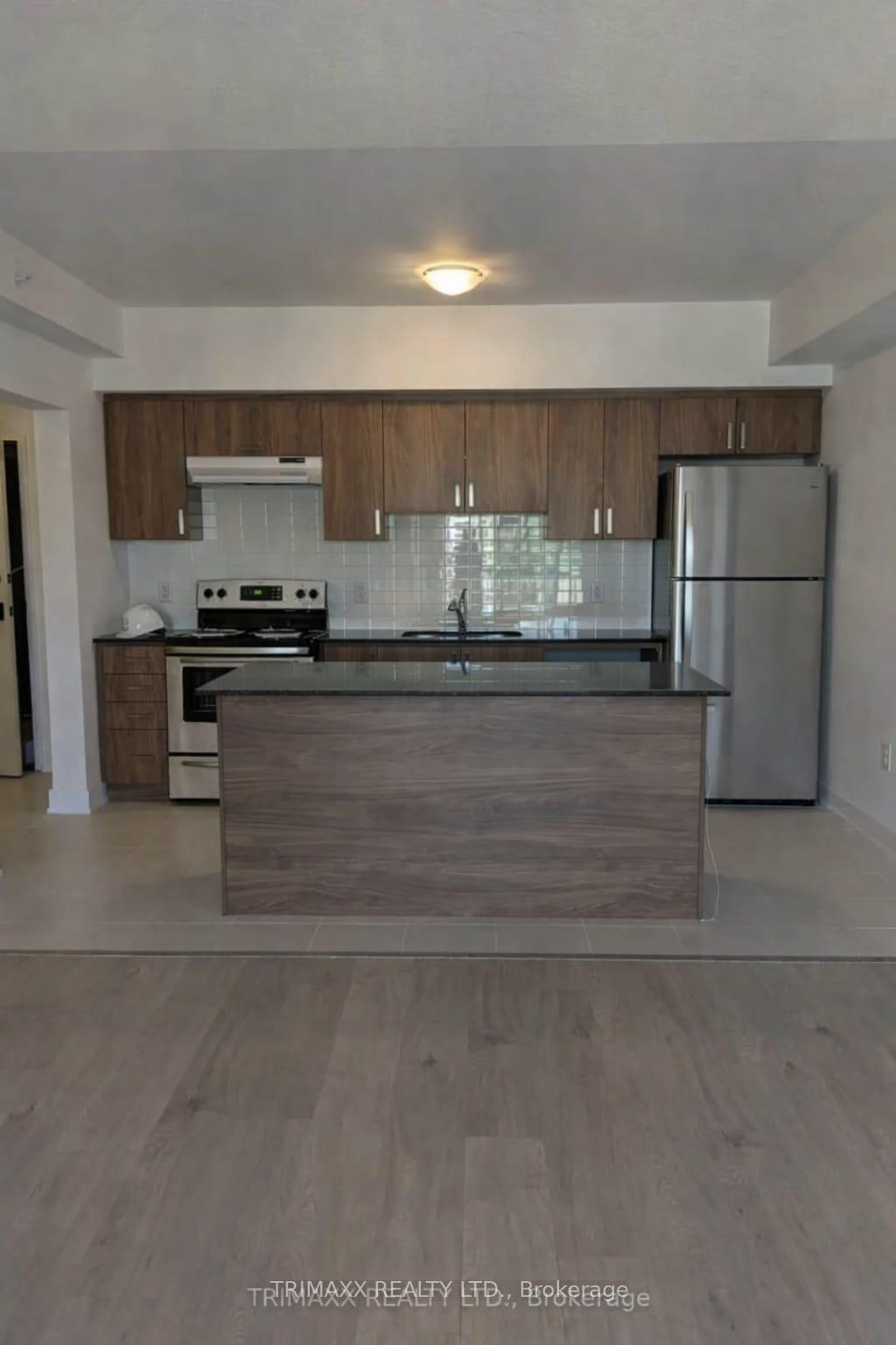 Photo 4 of Unit 303, 1 Chef Lane, Barrie, Innis-Shore — HOMEH