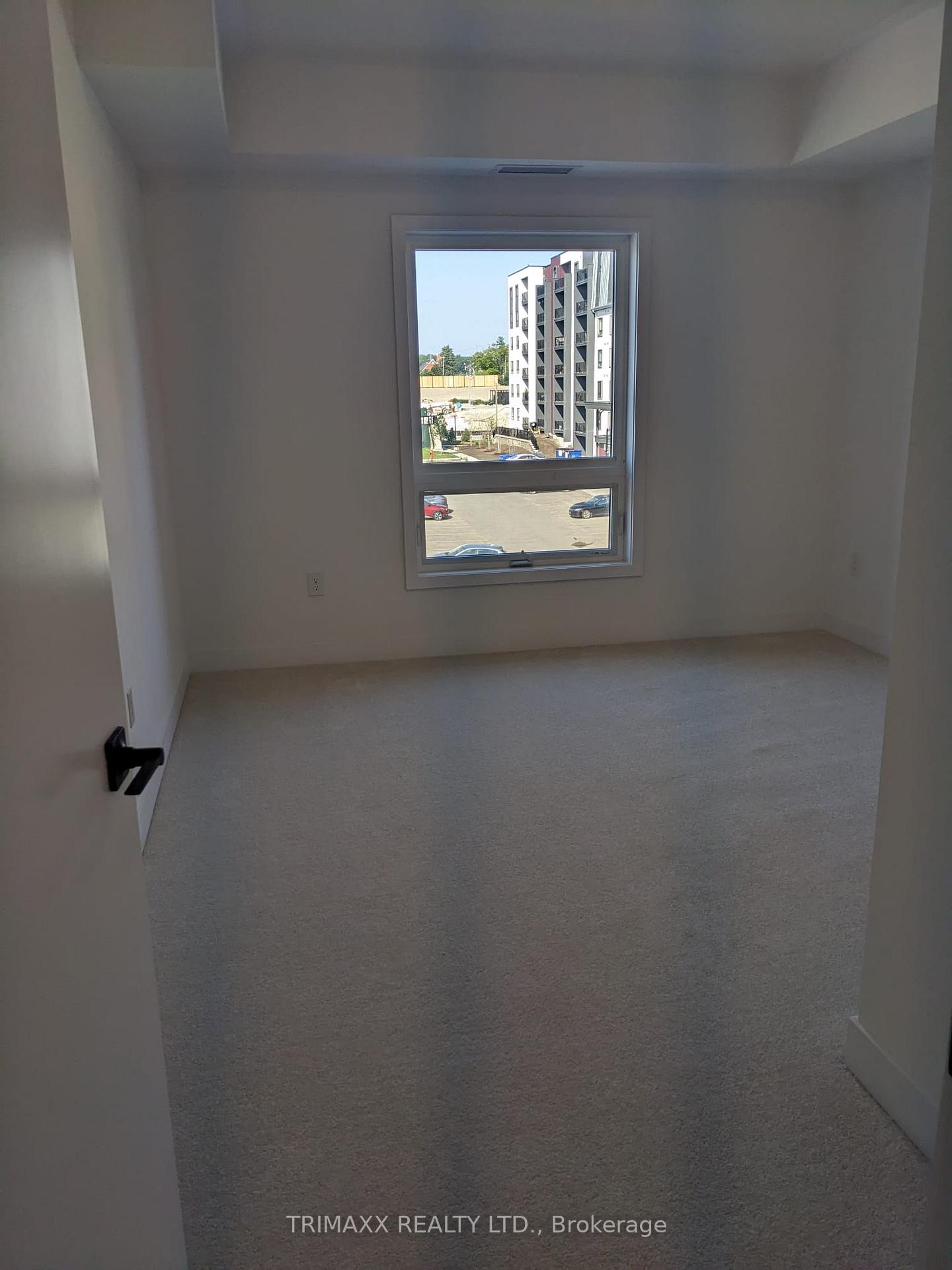 Photo 7 of Unit 303, 1 Chef Lane, Barrie, Innis-Shore — HOMEH