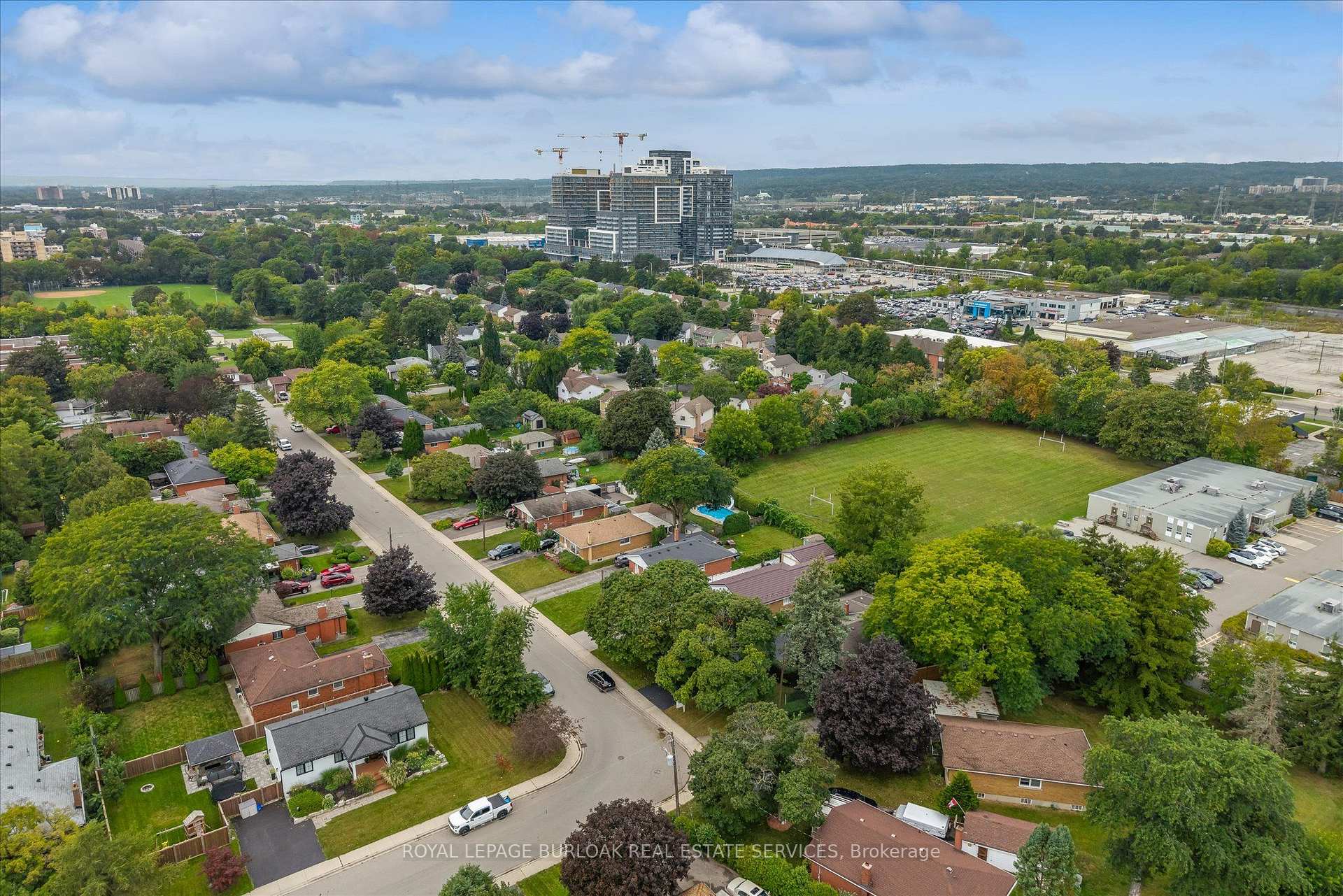 Photo 10 of 2241 Joyce Street, Burlington, Brant — HOMEH