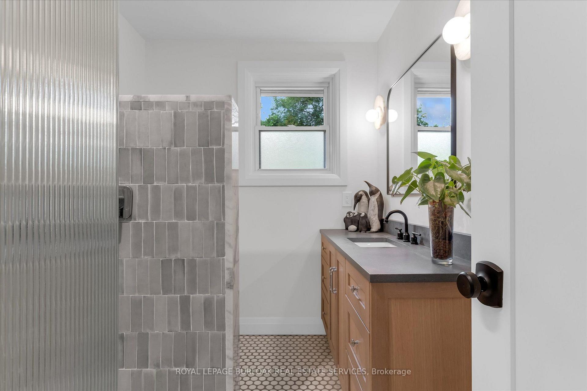 Photo 24 of 2241 Joyce Street, Burlington, Brant — HOMEH