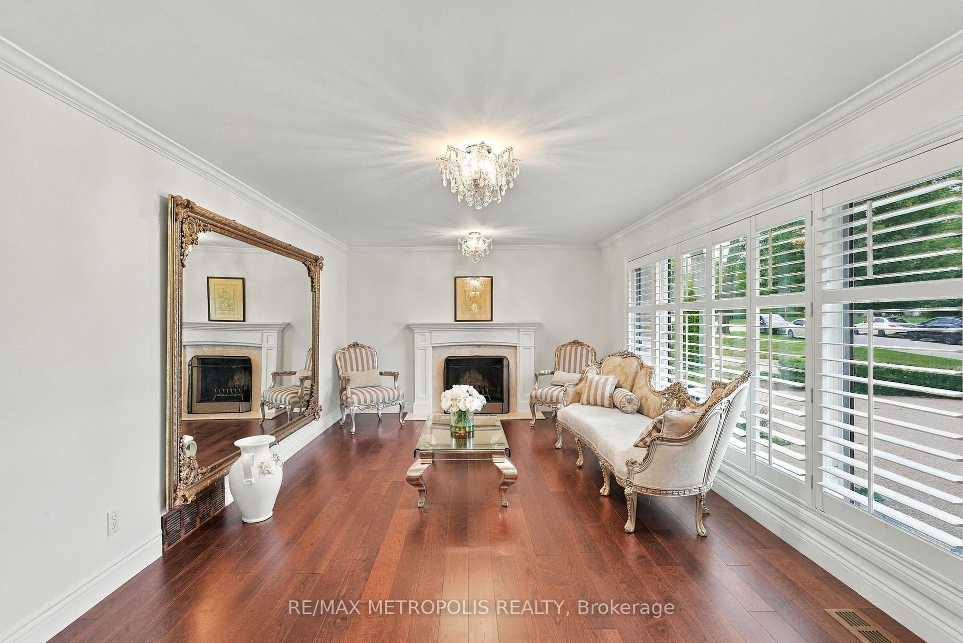 Photo 17 of 1228 Elgin Crescent, Oakville, Falgarwood — HOMEH