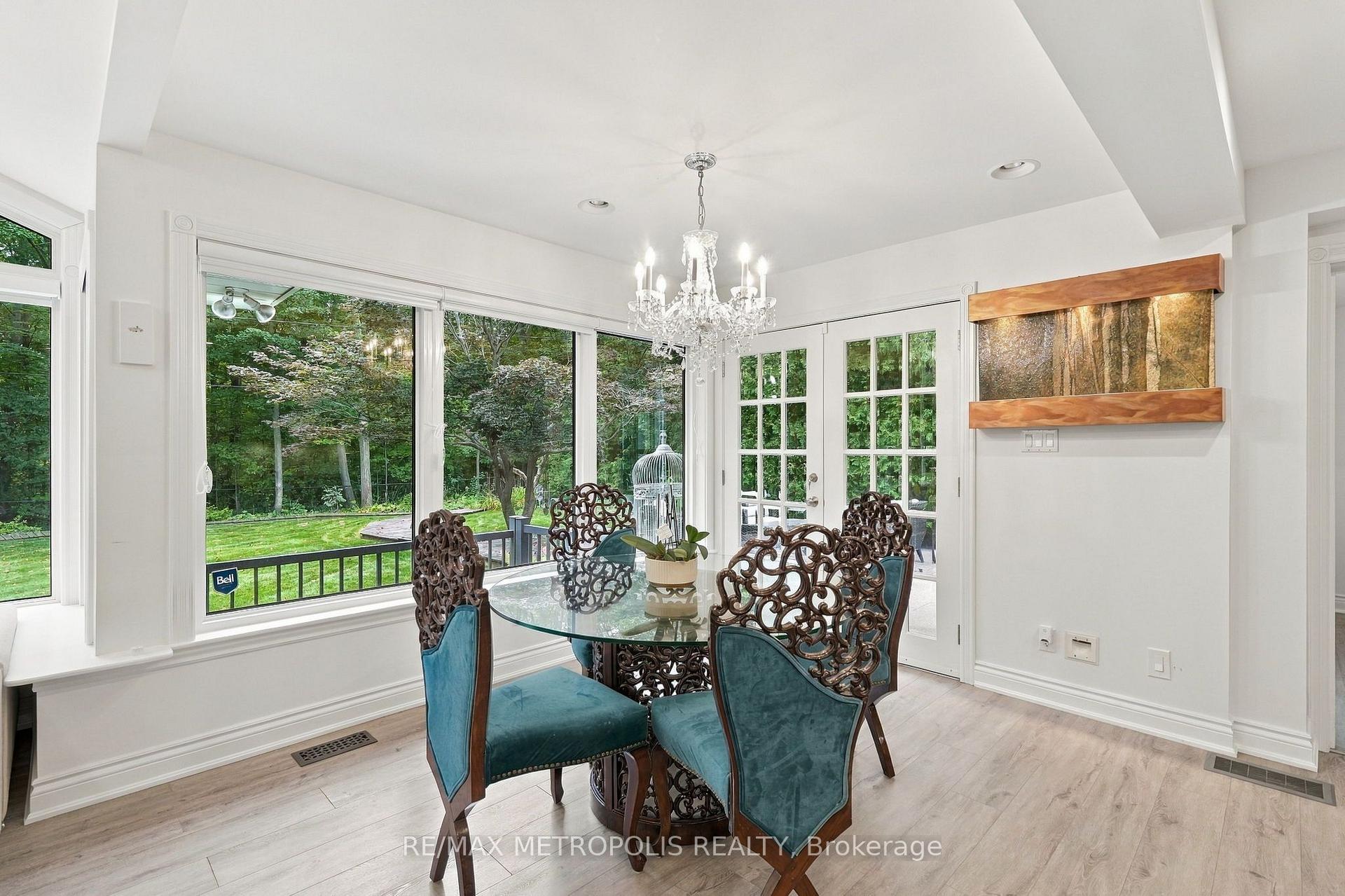 Photo 18 of 1228 Elgin Crescent, Oakville, Falgarwood — HOMEH