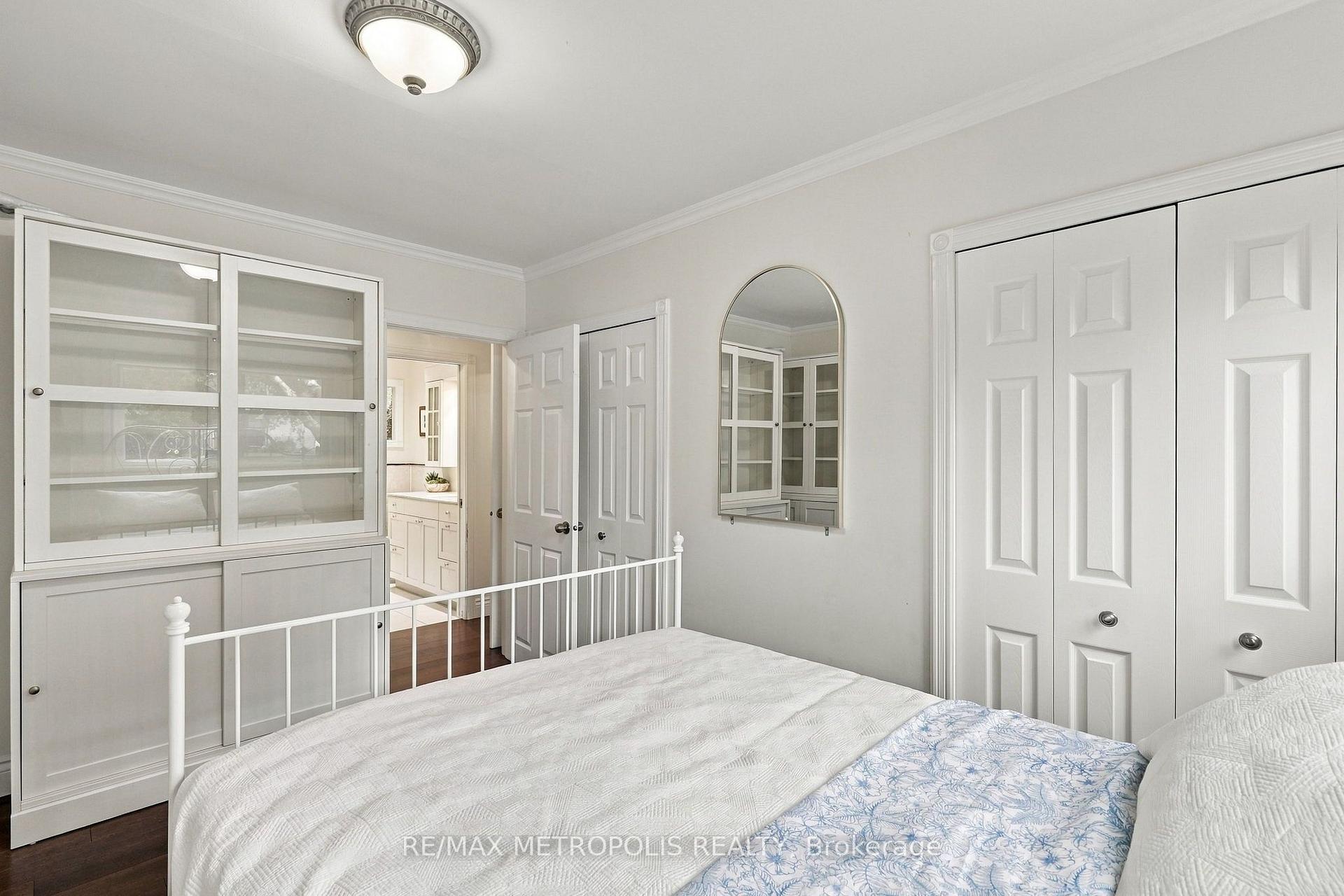Photo 27 of 1228 Elgin Crescent, Oakville, Falgarwood — HOMEH