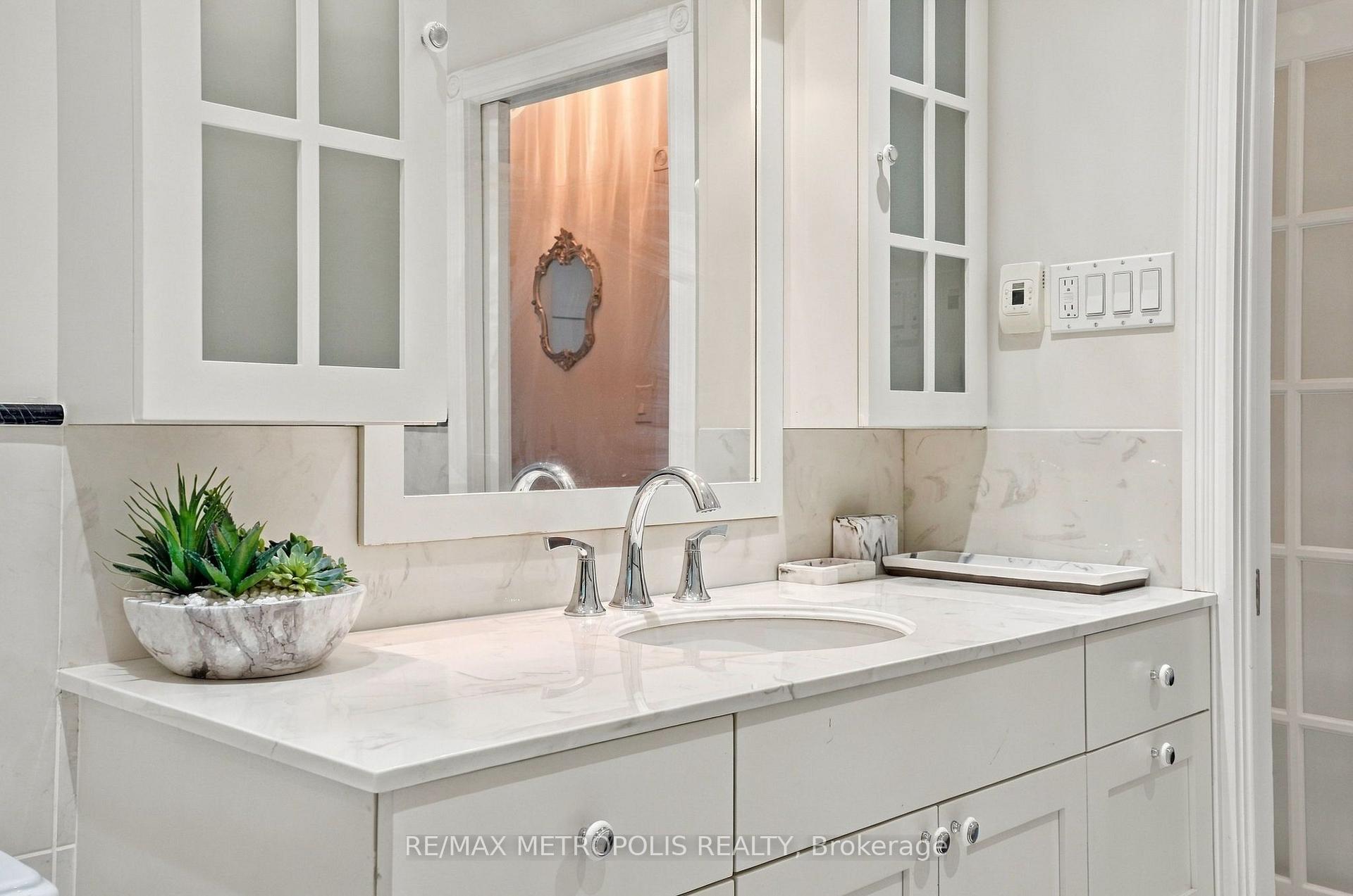 Photo 29 of 1228 Elgin Crescent, Oakville, Falgarwood — HOMEH