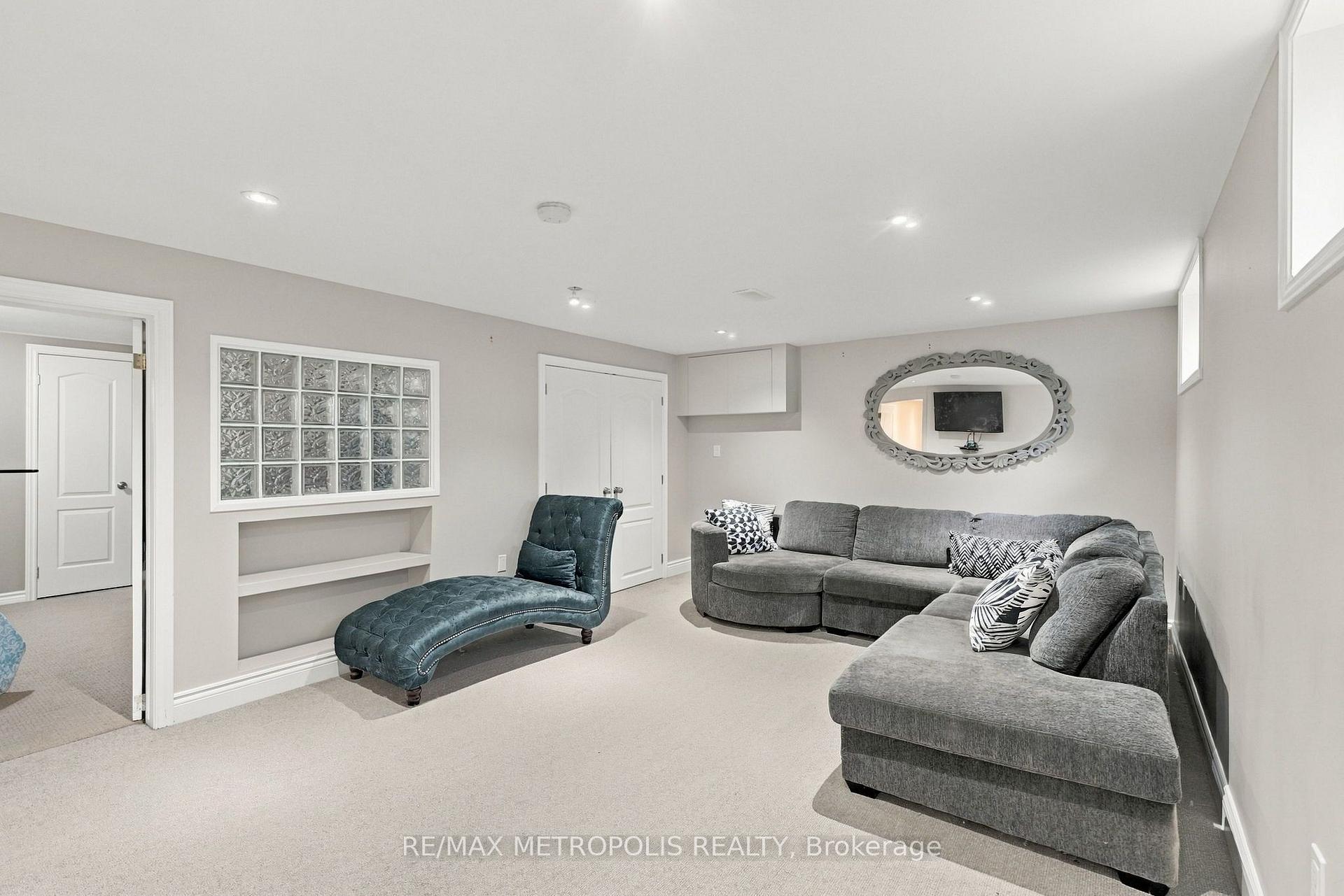 Photo 35 of 1228 Elgin Crescent, Oakville, Falgarwood — HOMEH