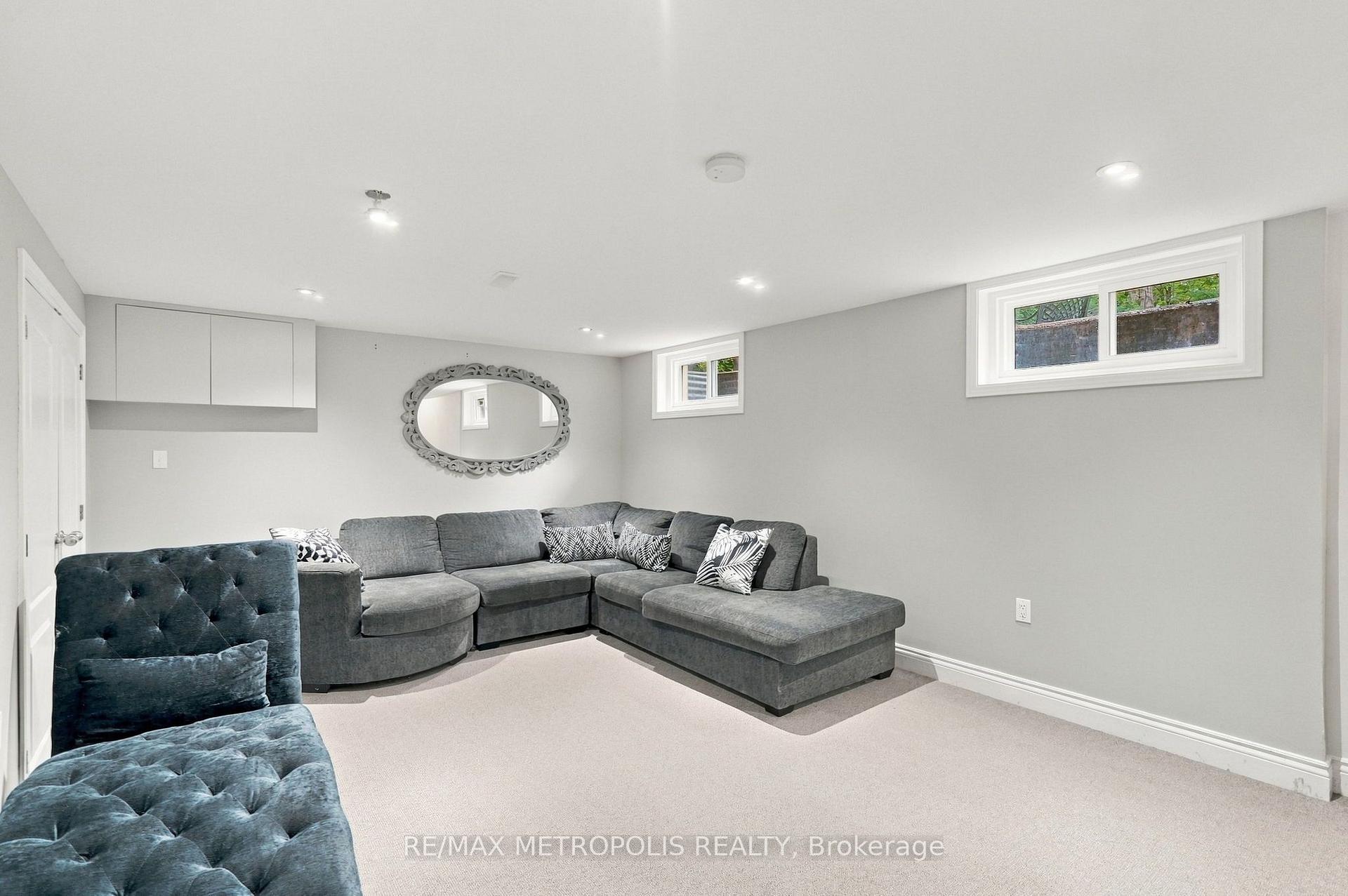 Photo 36 of 1228 Elgin Crescent, Oakville, Falgarwood — HOMEH