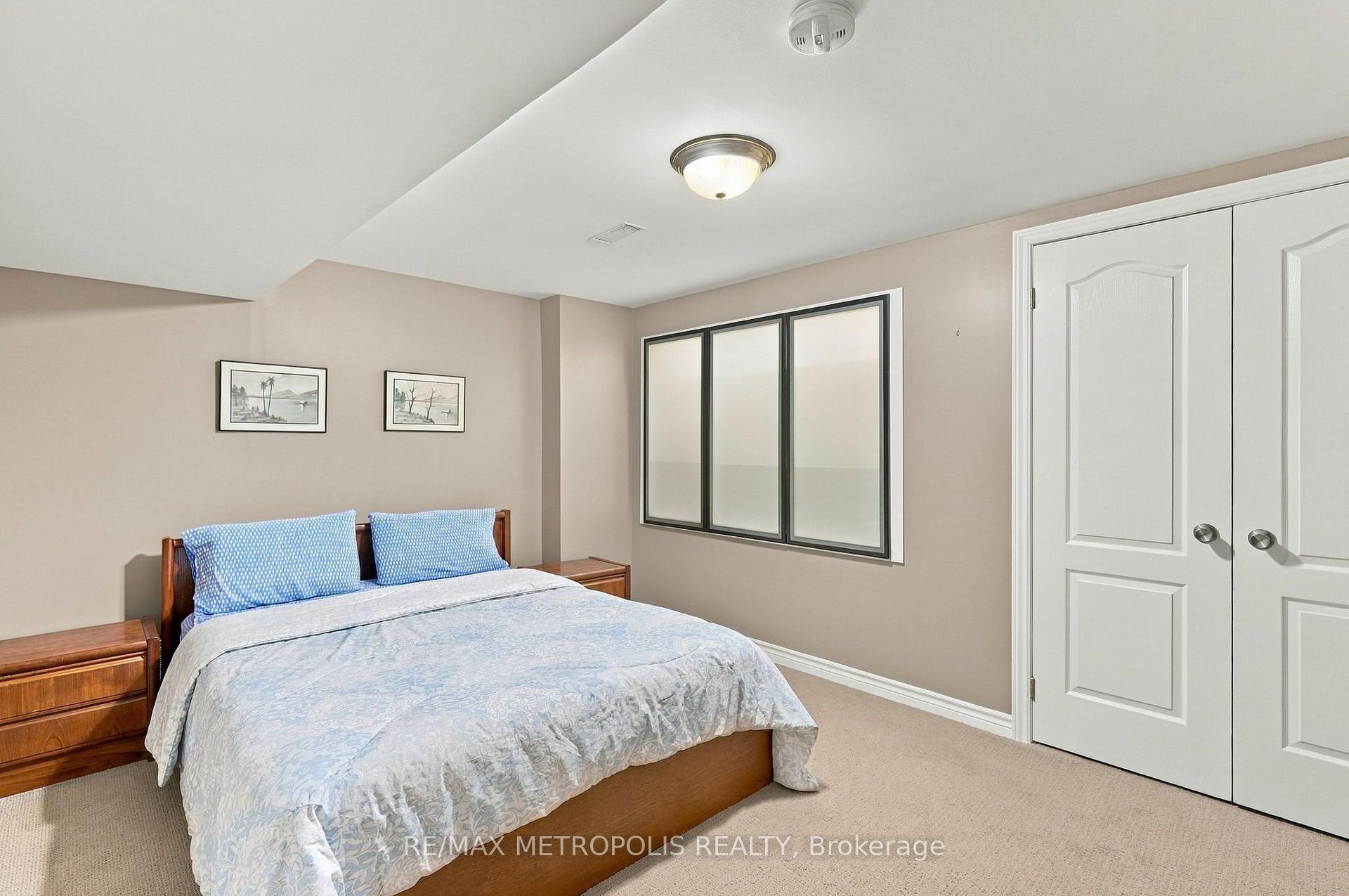 Photo 39 of 1228 Elgin Crescent, Oakville, Falgarwood — HOMEH