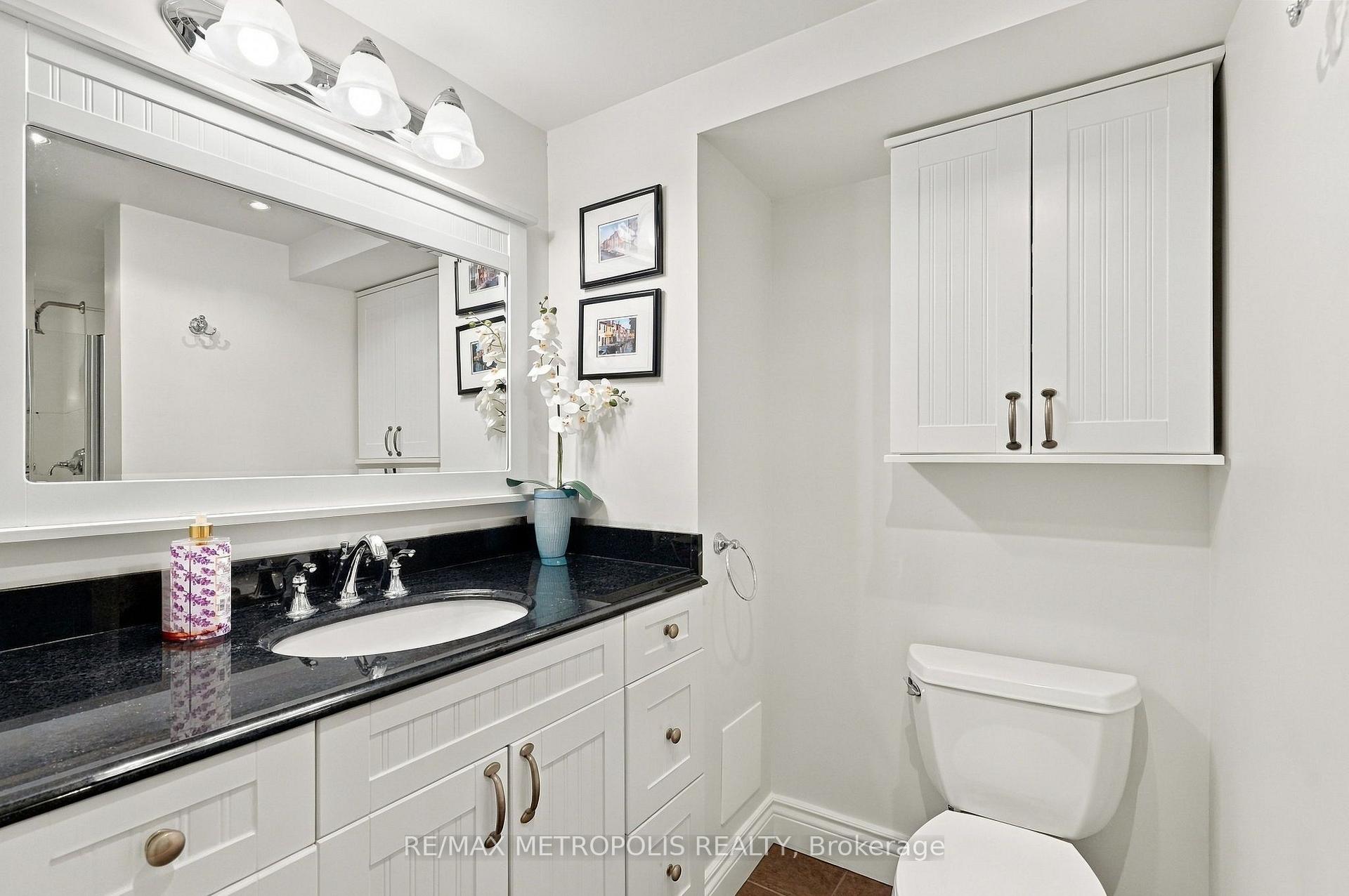 Photo 42 of 1228 Elgin Crescent, Oakville, Falgarwood — HOMEH