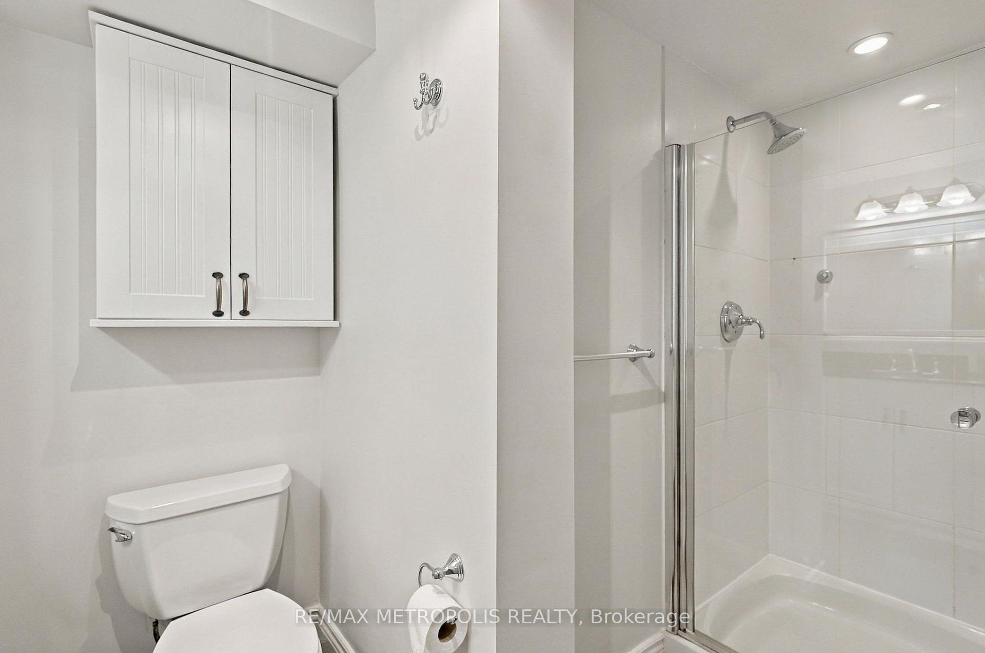 Photo 43 of 1228 Elgin Crescent, Oakville, Falgarwood — HOMEH