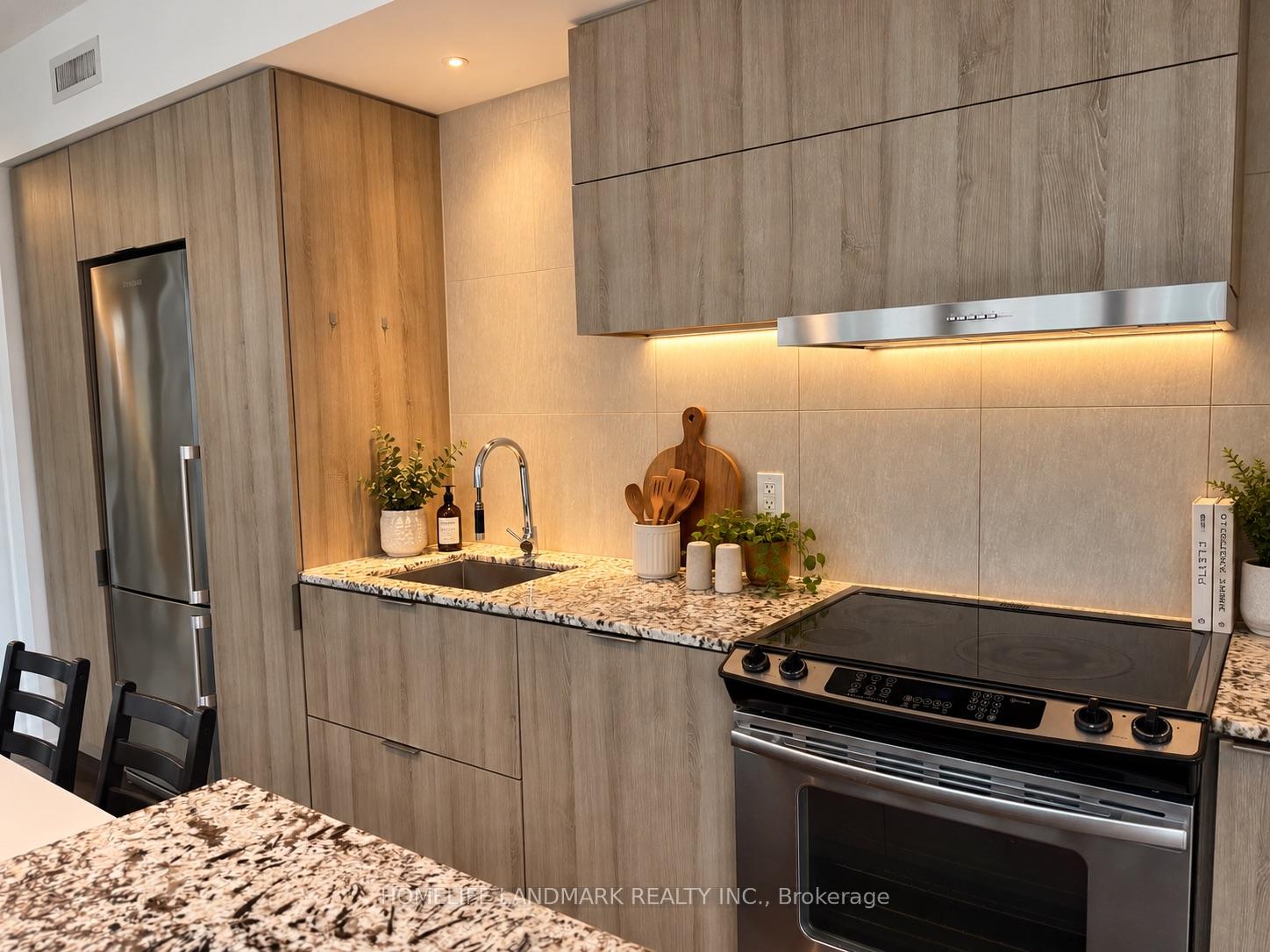 Photo 7 of Unit 415, 101 Charles Street E, Toronto, Church-Yonge Corridor — HOMEH