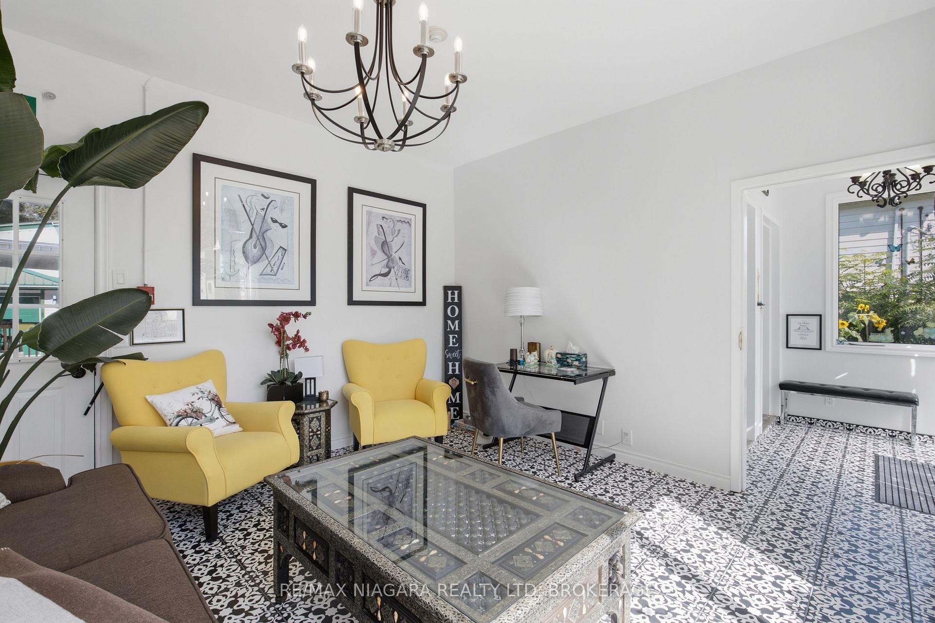 Photo 10 of 4291 Simcoe Street, Niagara Falls, Downtown — HOMEH