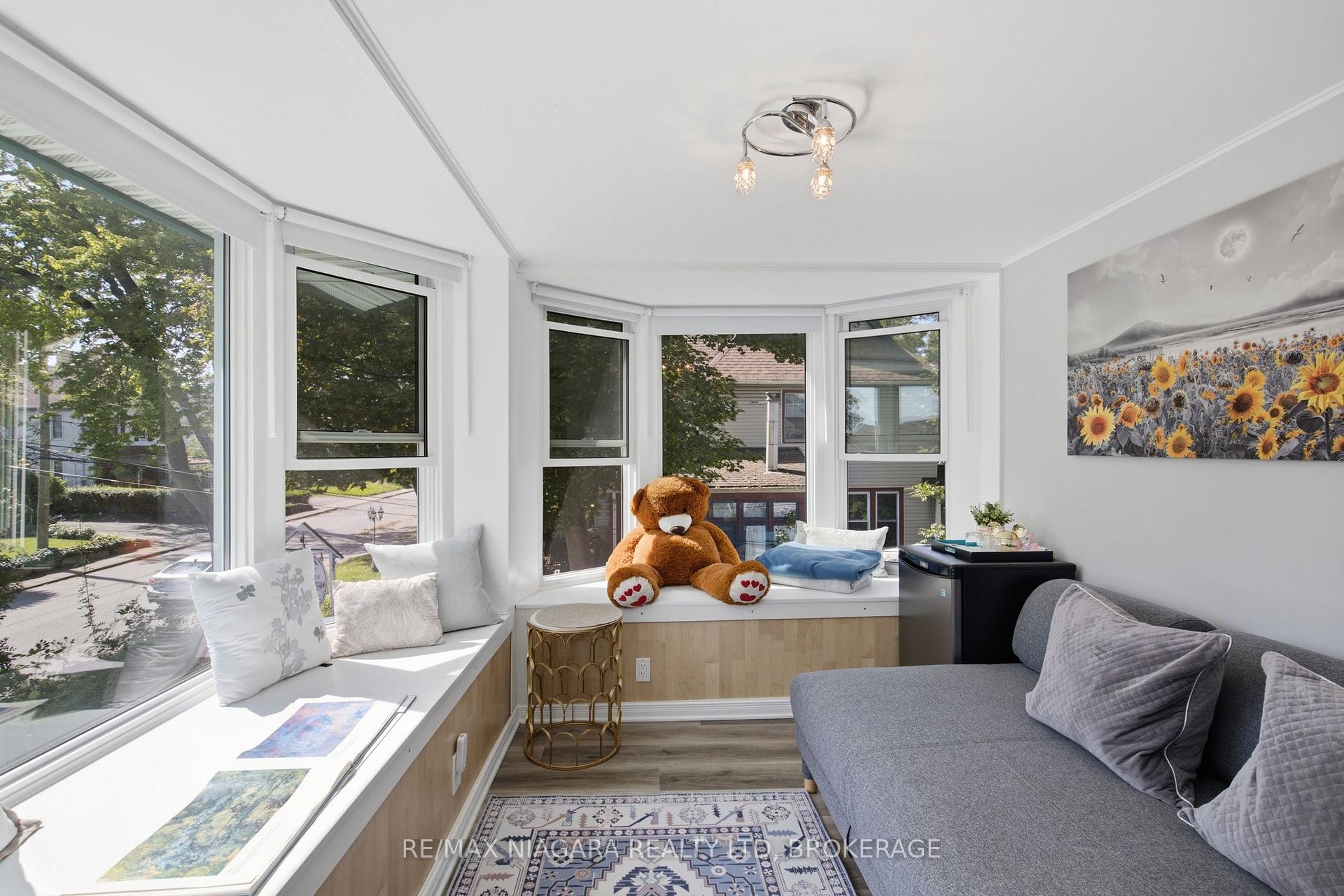Photo 16 of 4291 Simcoe Street, Niagara Falls, Downtown — HOMEH